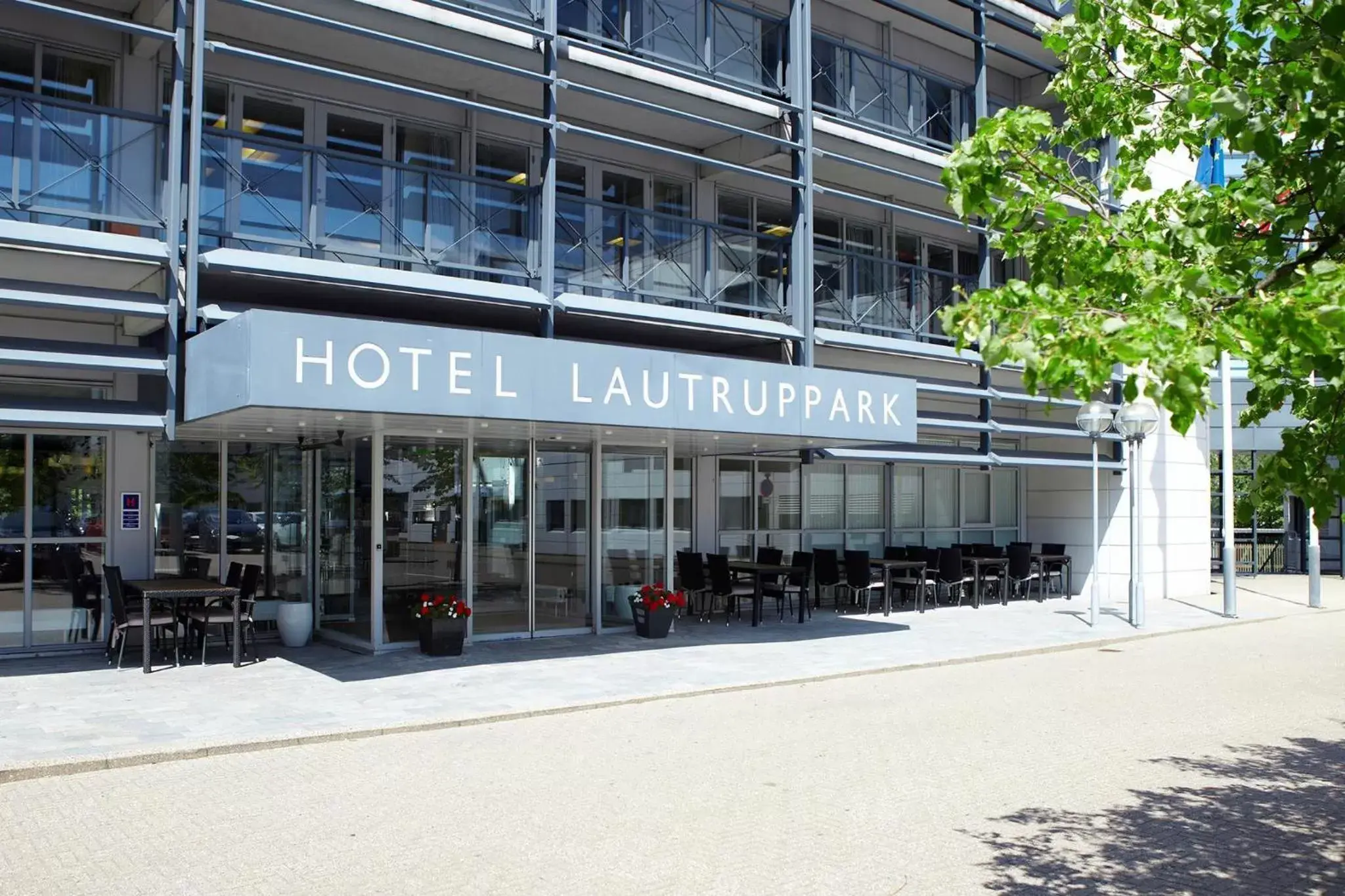 Facade/entrance, Property Building in Hotel Lautrup Park