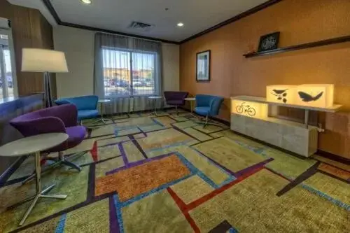 Lobby or reception in Fairfield Inn and Suites by Marriott Weatherford