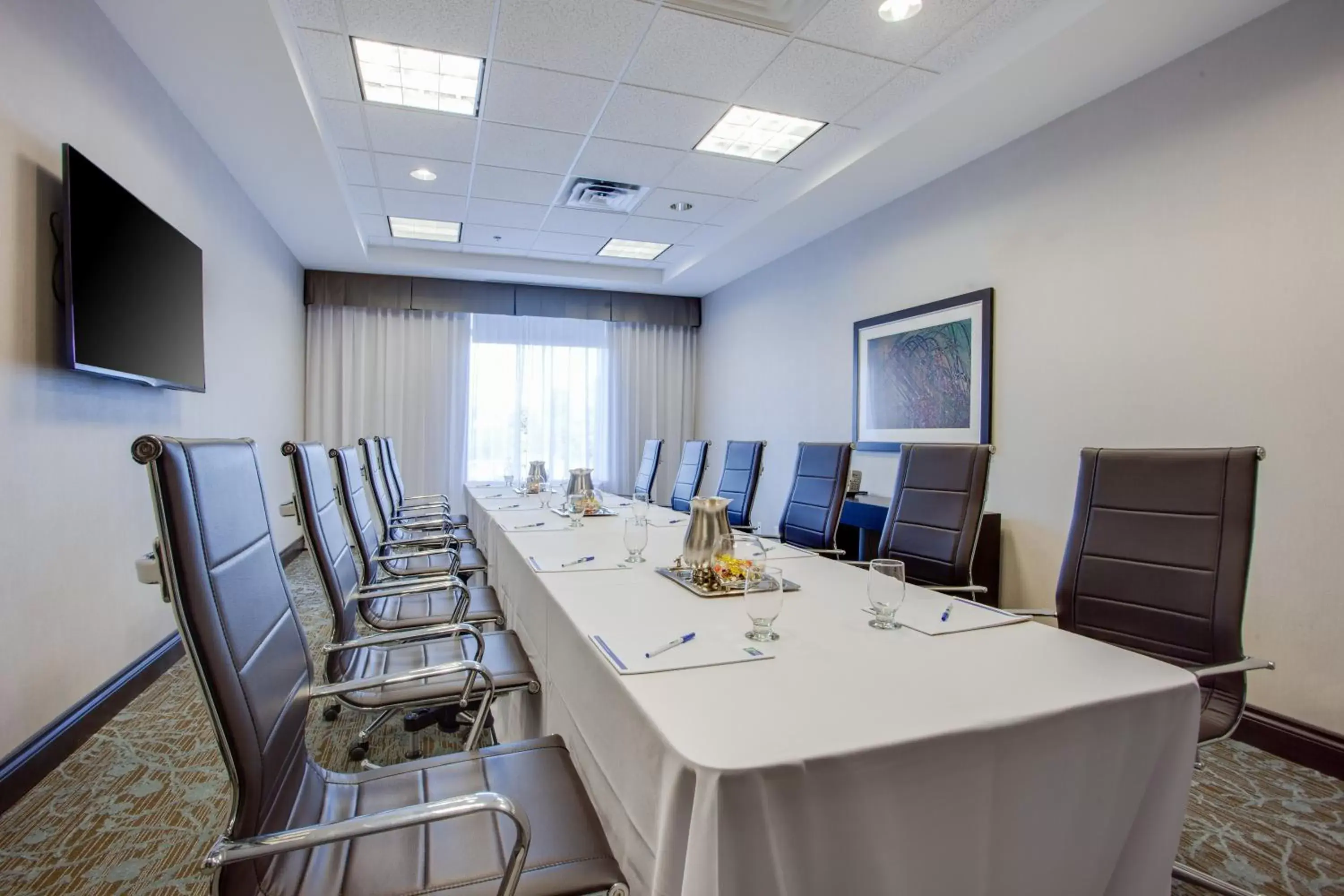 Meeting/conference room, Business Area/Conference Room in Holiday Inn Express & Suites Ottawa East-Orleans, an IHG Hotel