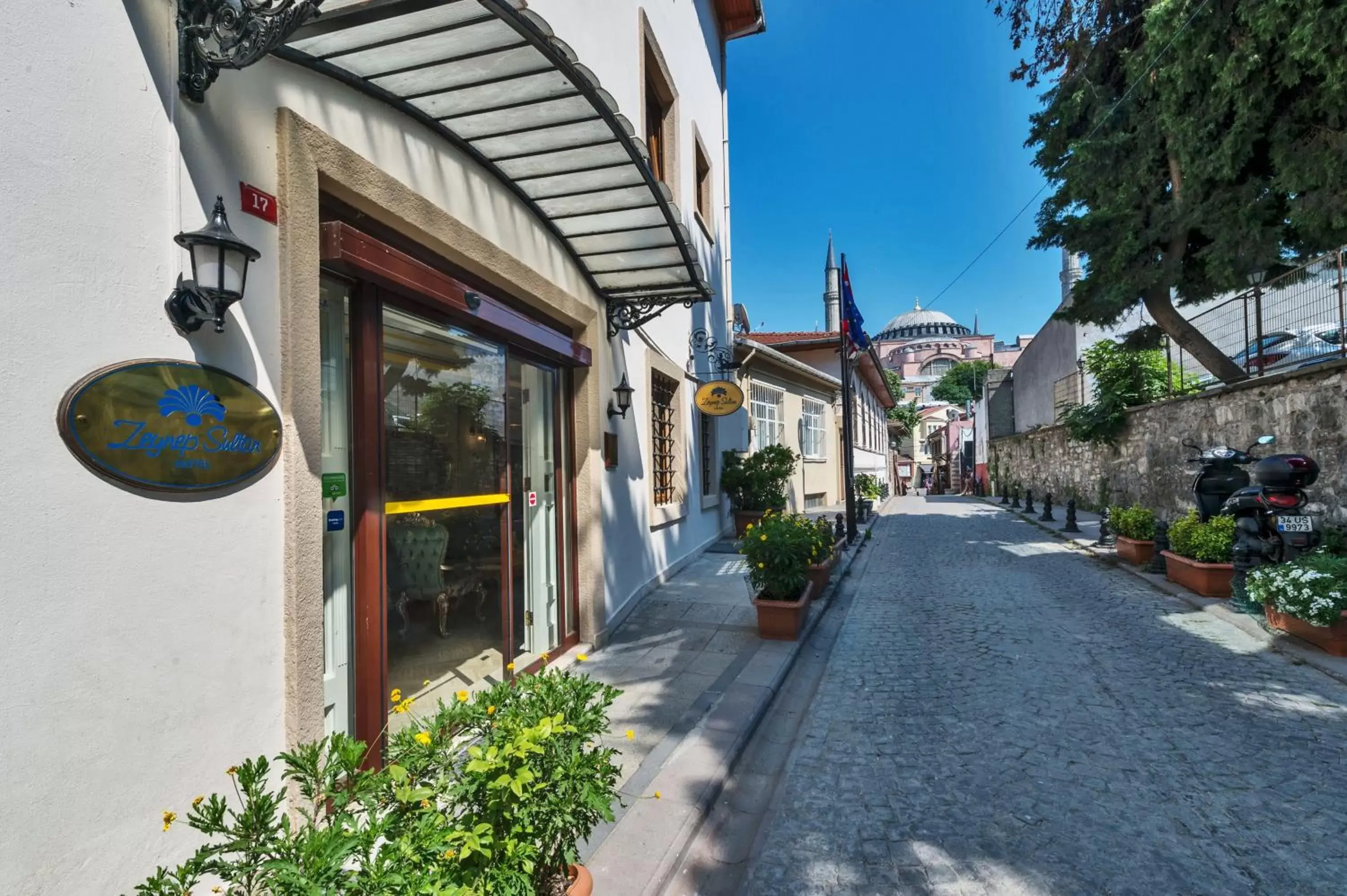Facade/entrance in Zeynep Sultan Hotel