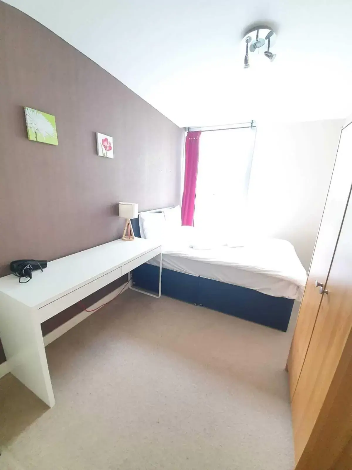 Bedroom, Bed in Dazzon Apartments - HUB - Central MK