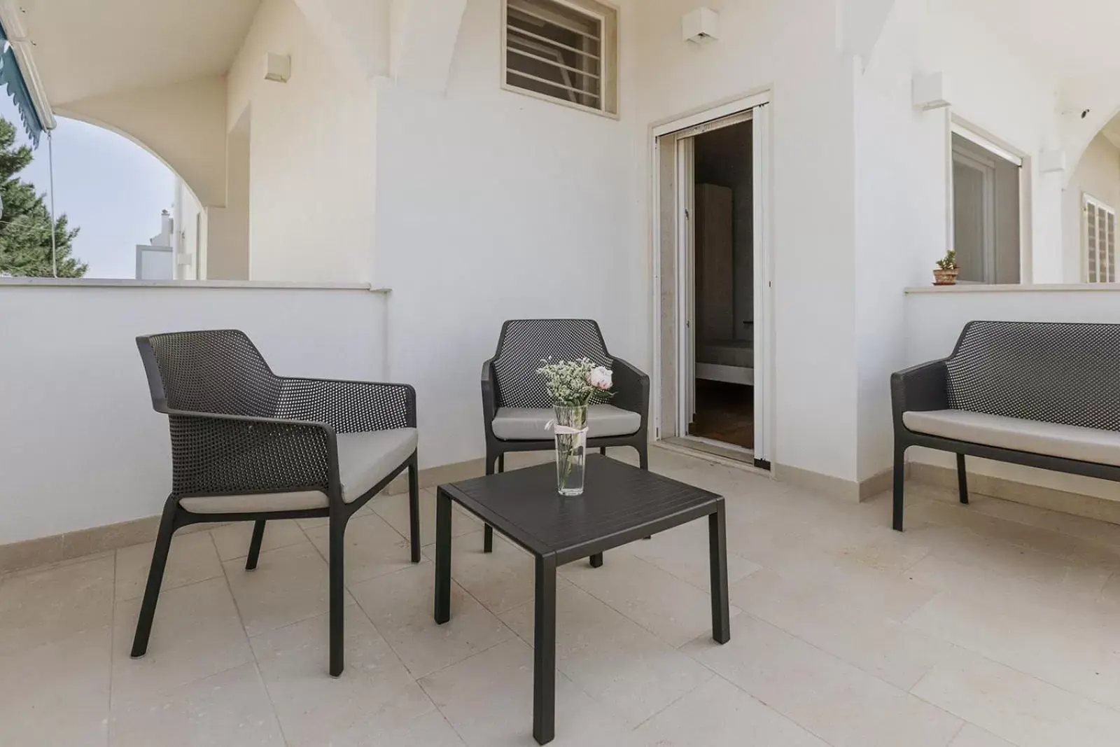 Balcony/Terrace, Seating Area in APULIA BLUE APARTEMENTS & B&B