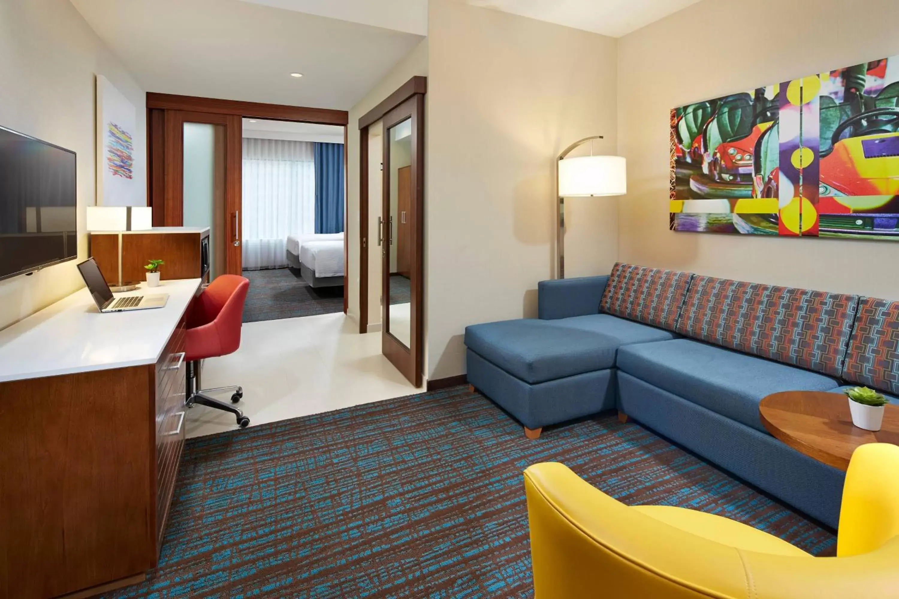 Bedroom, Seating Area in SpringHill Suites by Marriott at Anaheim Resort Area/Convention Center