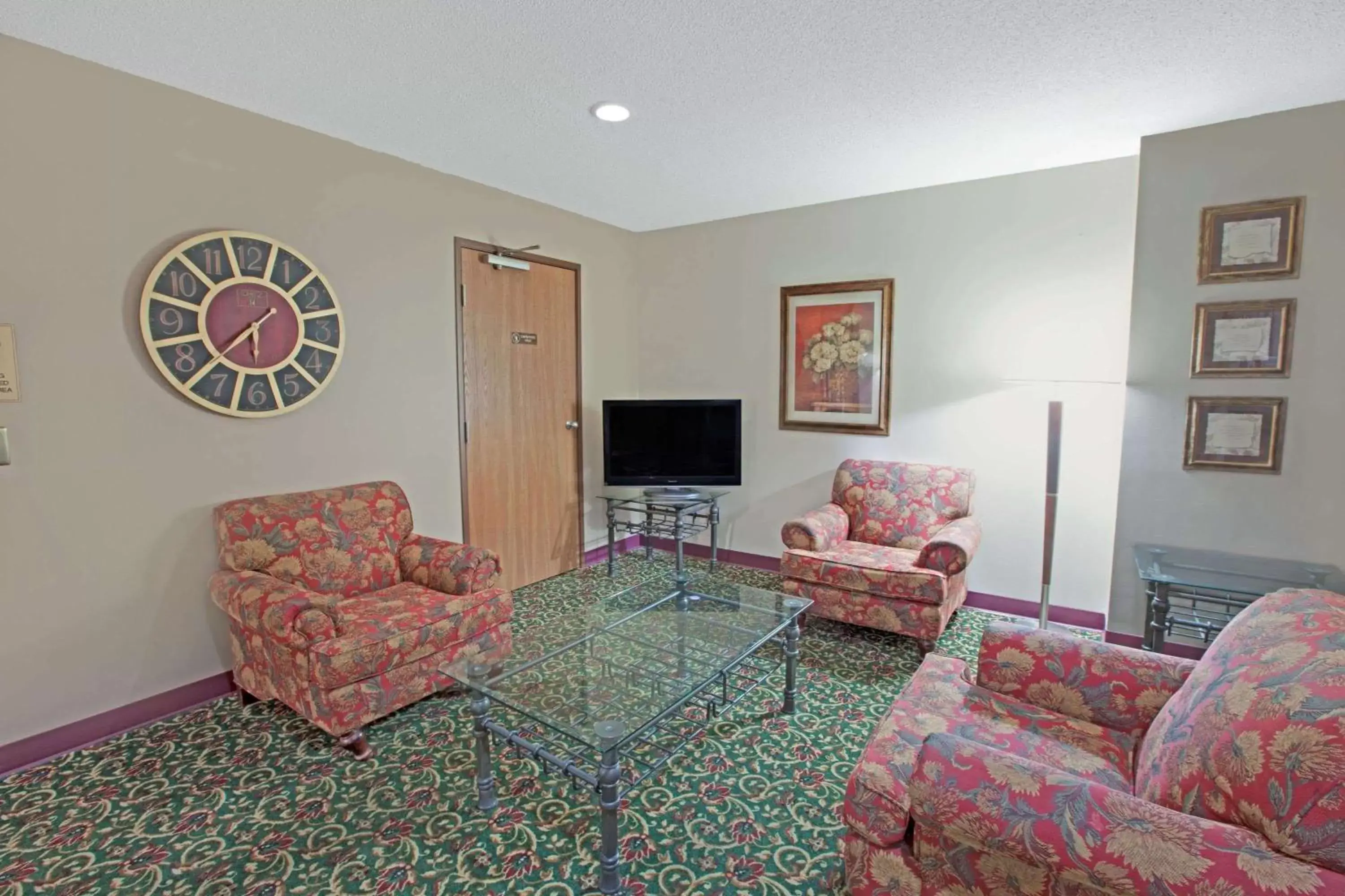 Lobby or reception, Seating Area in Baymont Inn & Suites Richmond