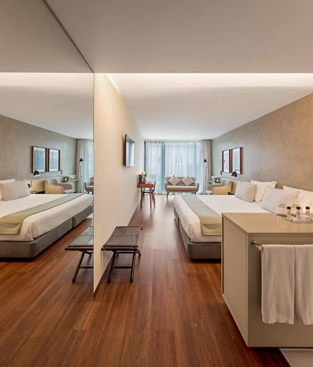 Shower, Bed in Lux Lisboa Park