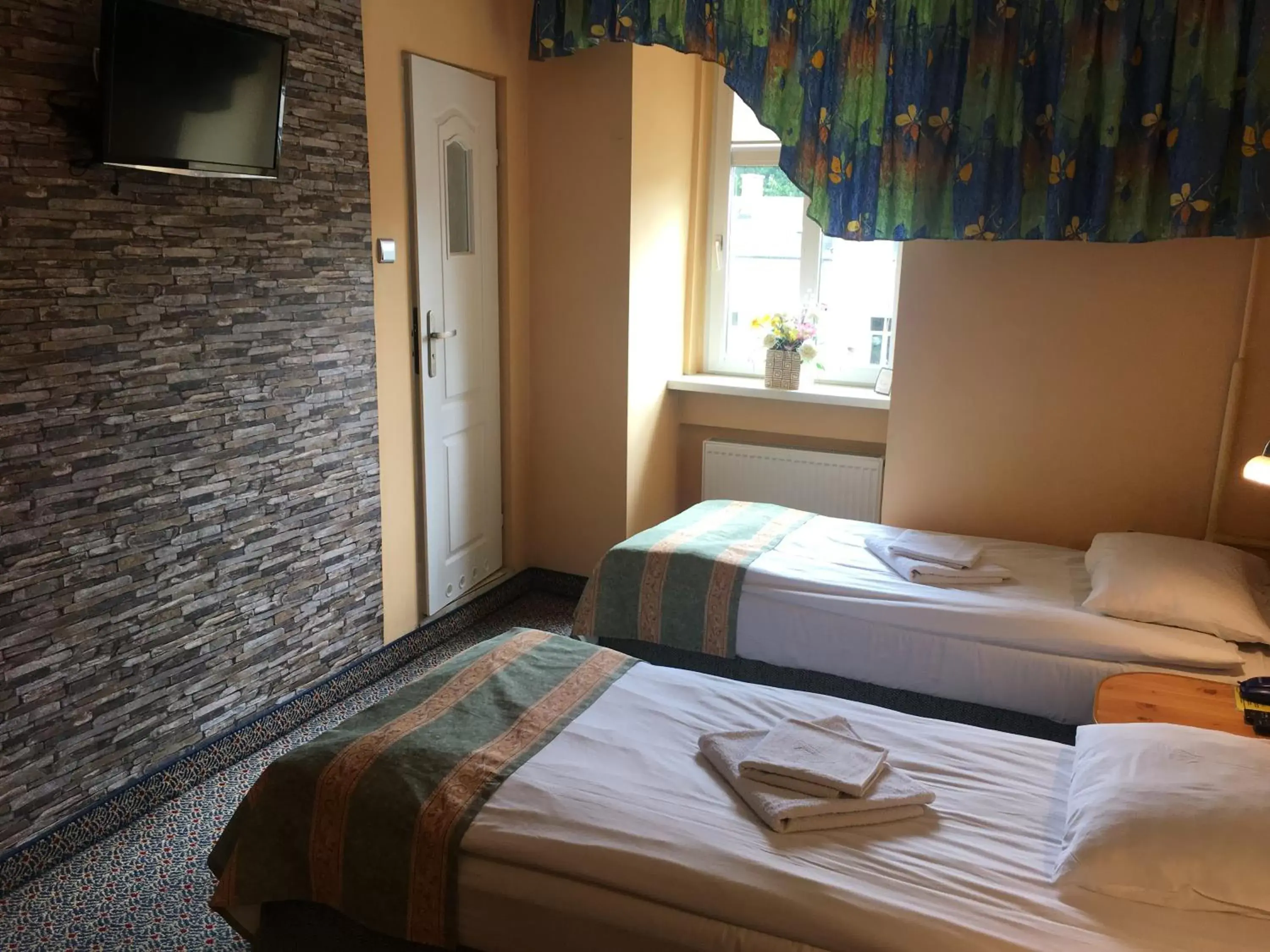 Standard Twin Room in Hotel Atena Standard Twin Room in Hotel Atena