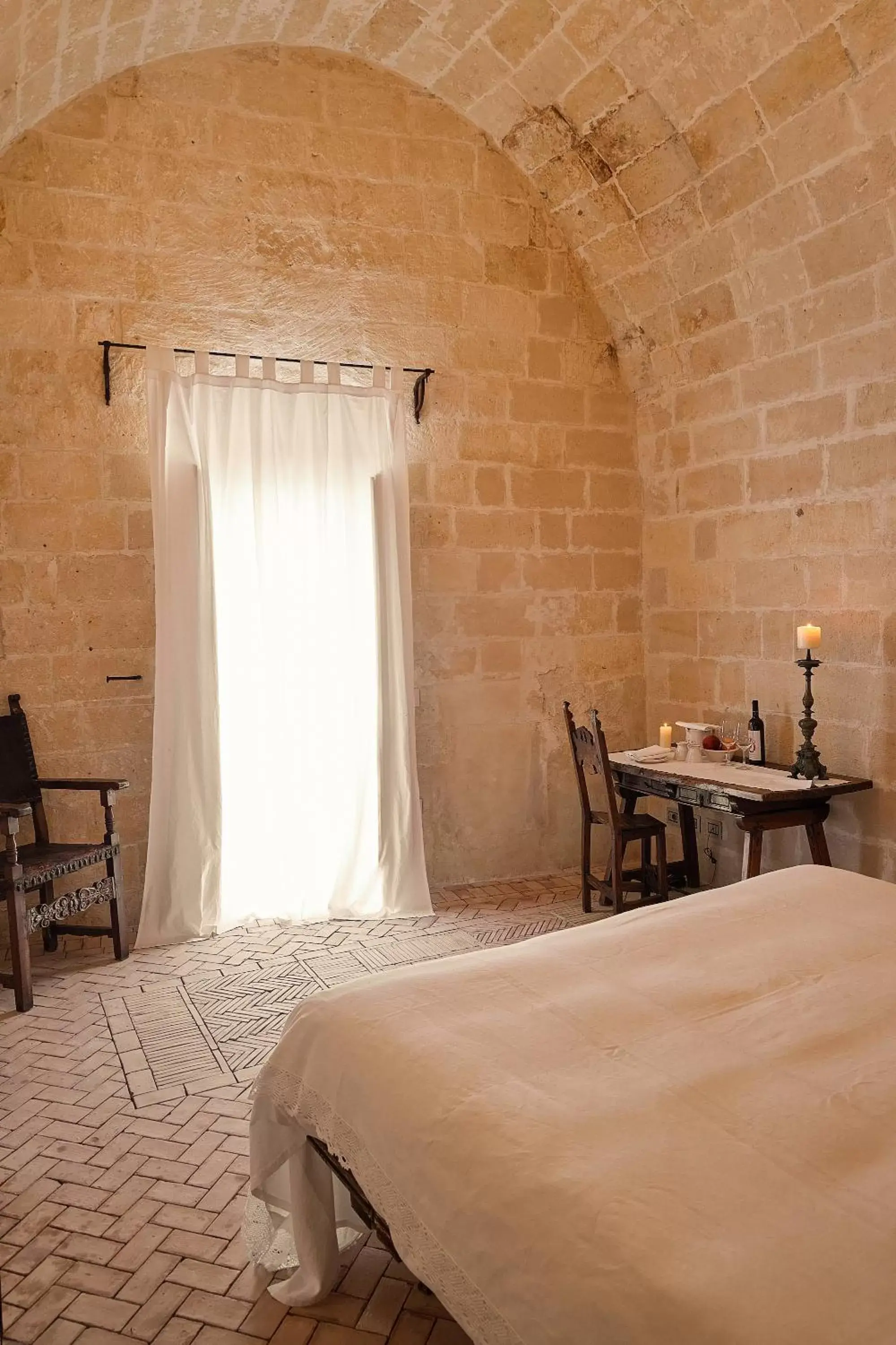 Bedroom in Sextantio Le Grotte Della Civita