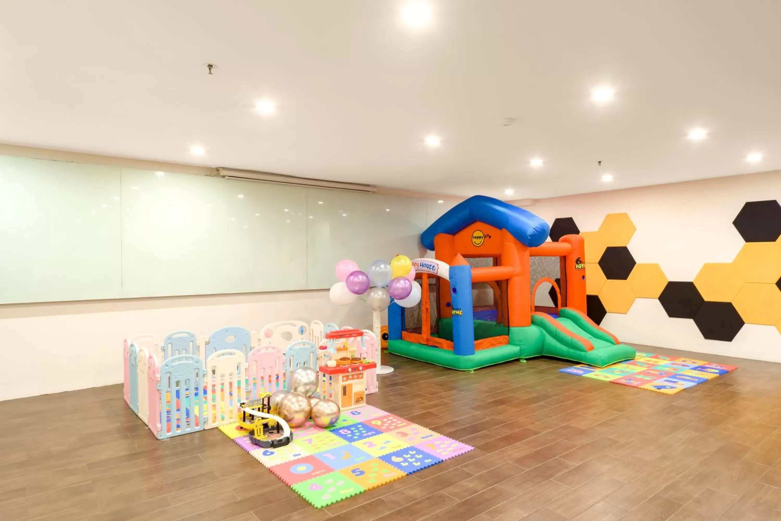 Kids's club, Kid's Club in Yellow Bee Tangerang