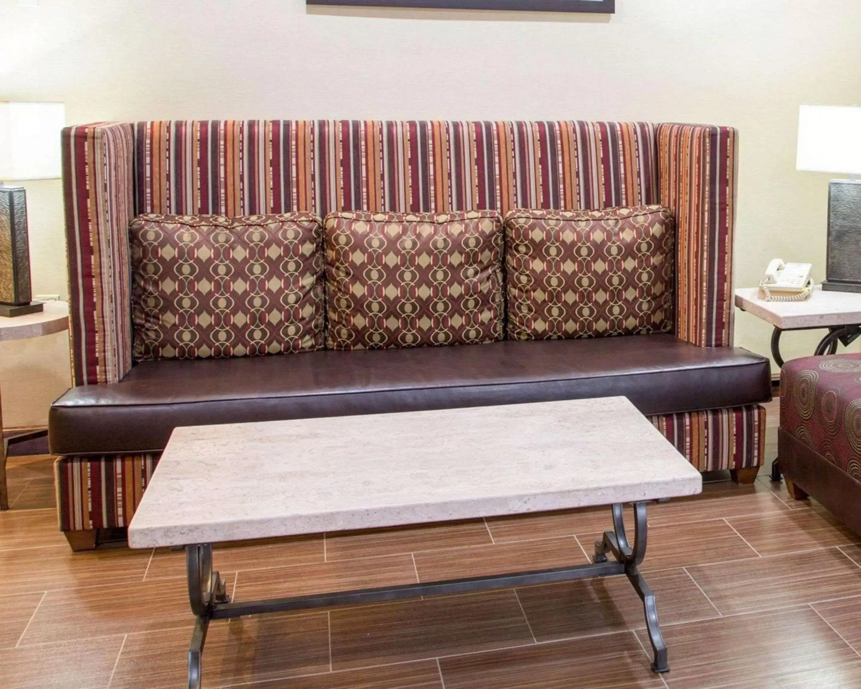 Lobby or reception, Seating Area in Comfort Inn Shreveport I-49