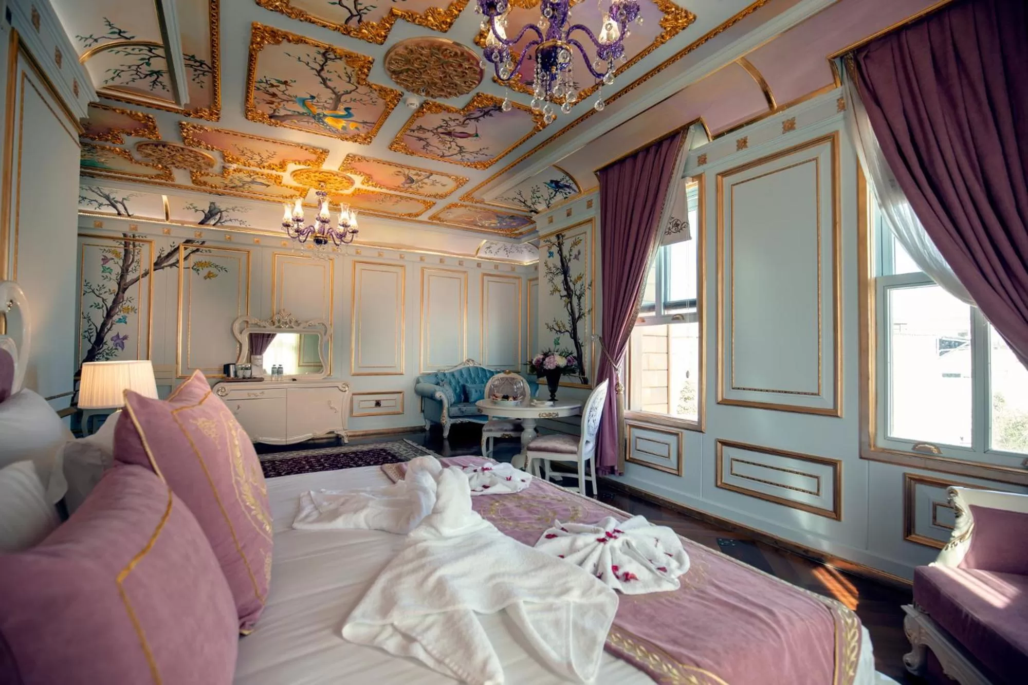 Mansion Royal Suite - Free Shared Spa Access (Self use) in Seven Hills Palace & Spa