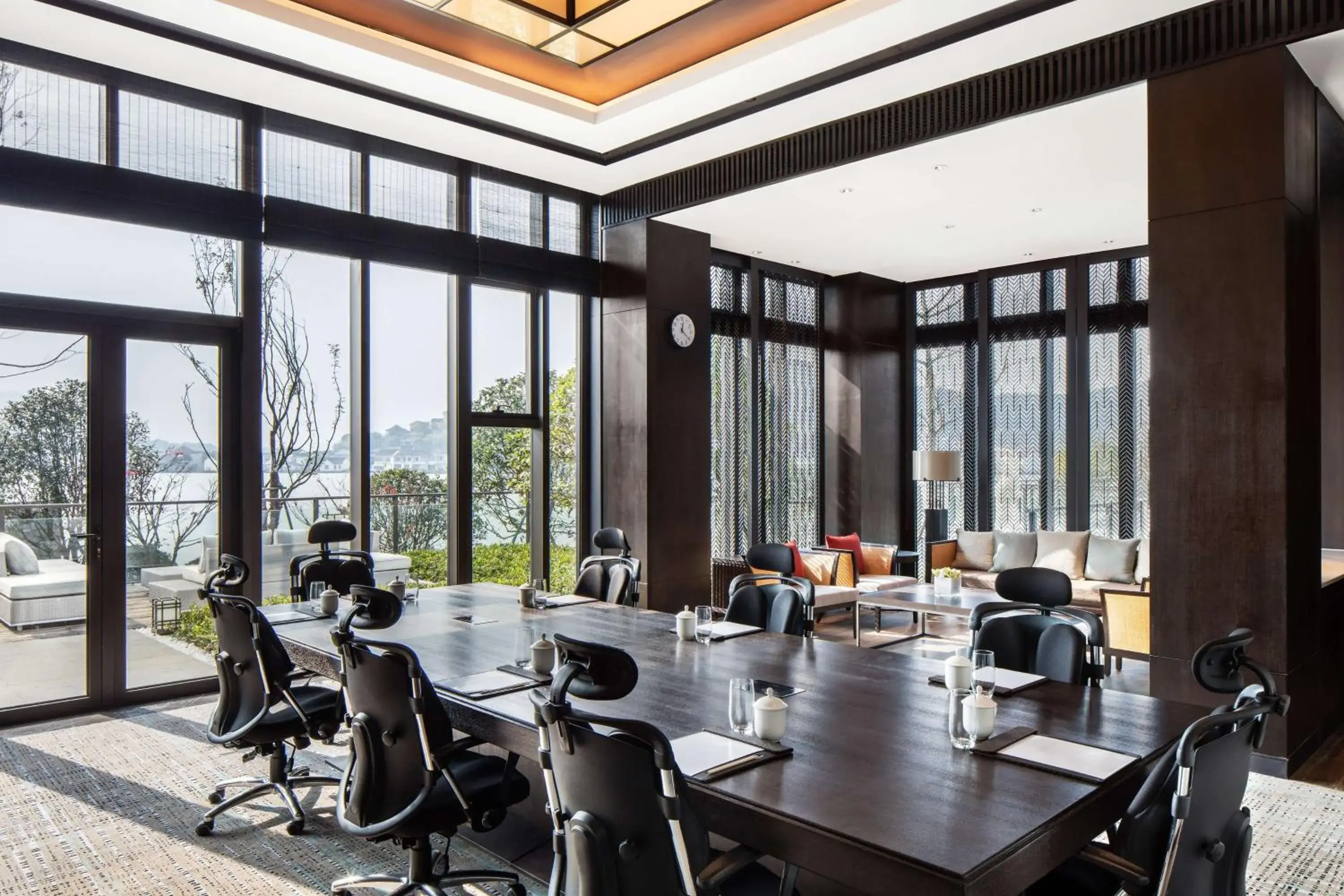 Meeting/conference room, Restaurant/Places to Eat in Hilton Ningbo Dongqian Lake