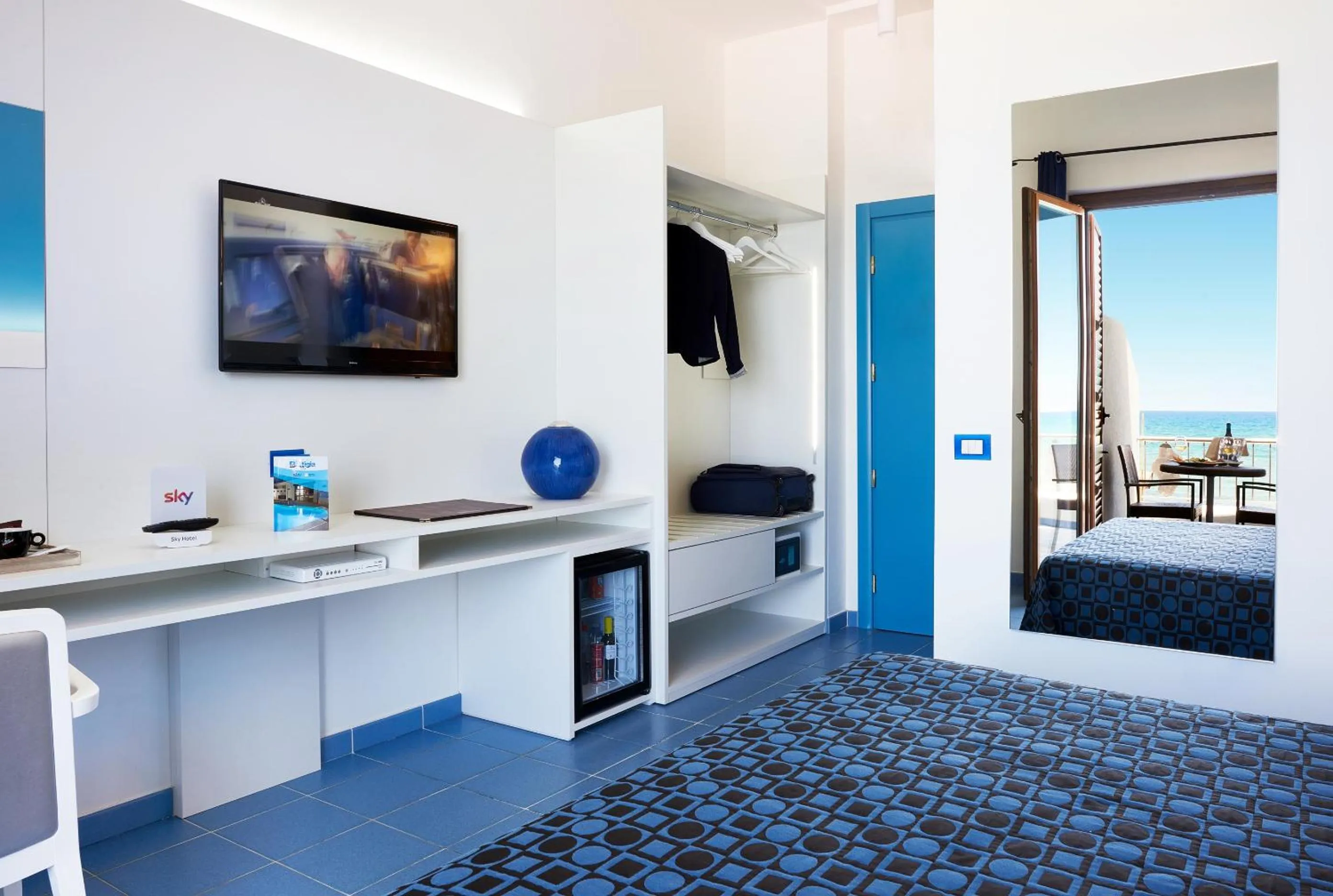 Bed in Hotel La Battigia