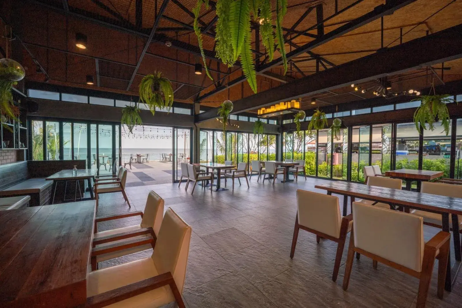 Restaurant/places to eat in Coral Tree Villa Huahin Restaurant/places to eat in Coral Tree Villa Huahin