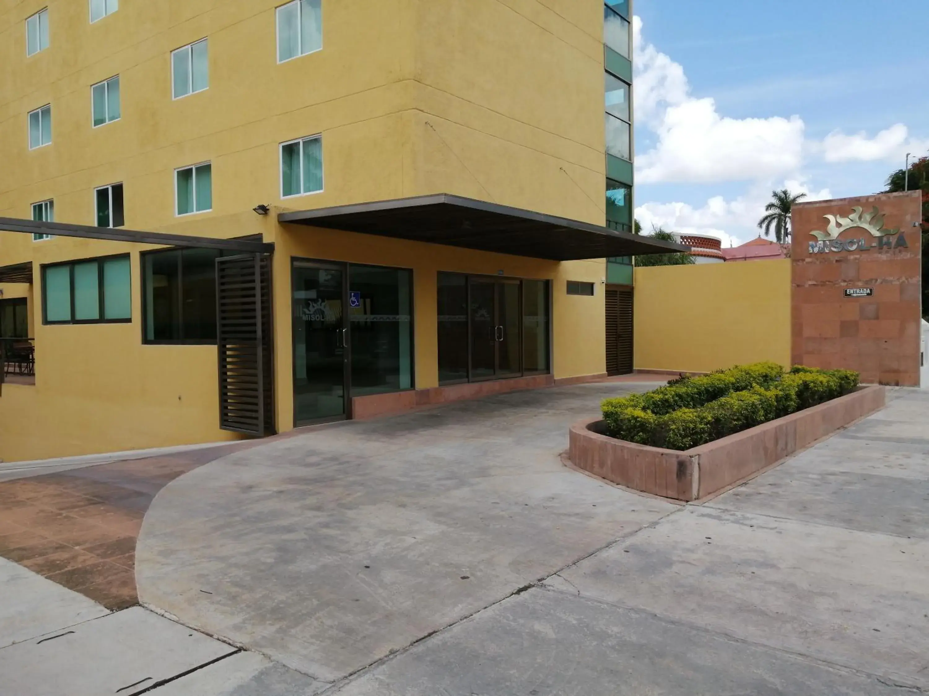 Facade/entrance in Misol-Ha Hotel Mérida