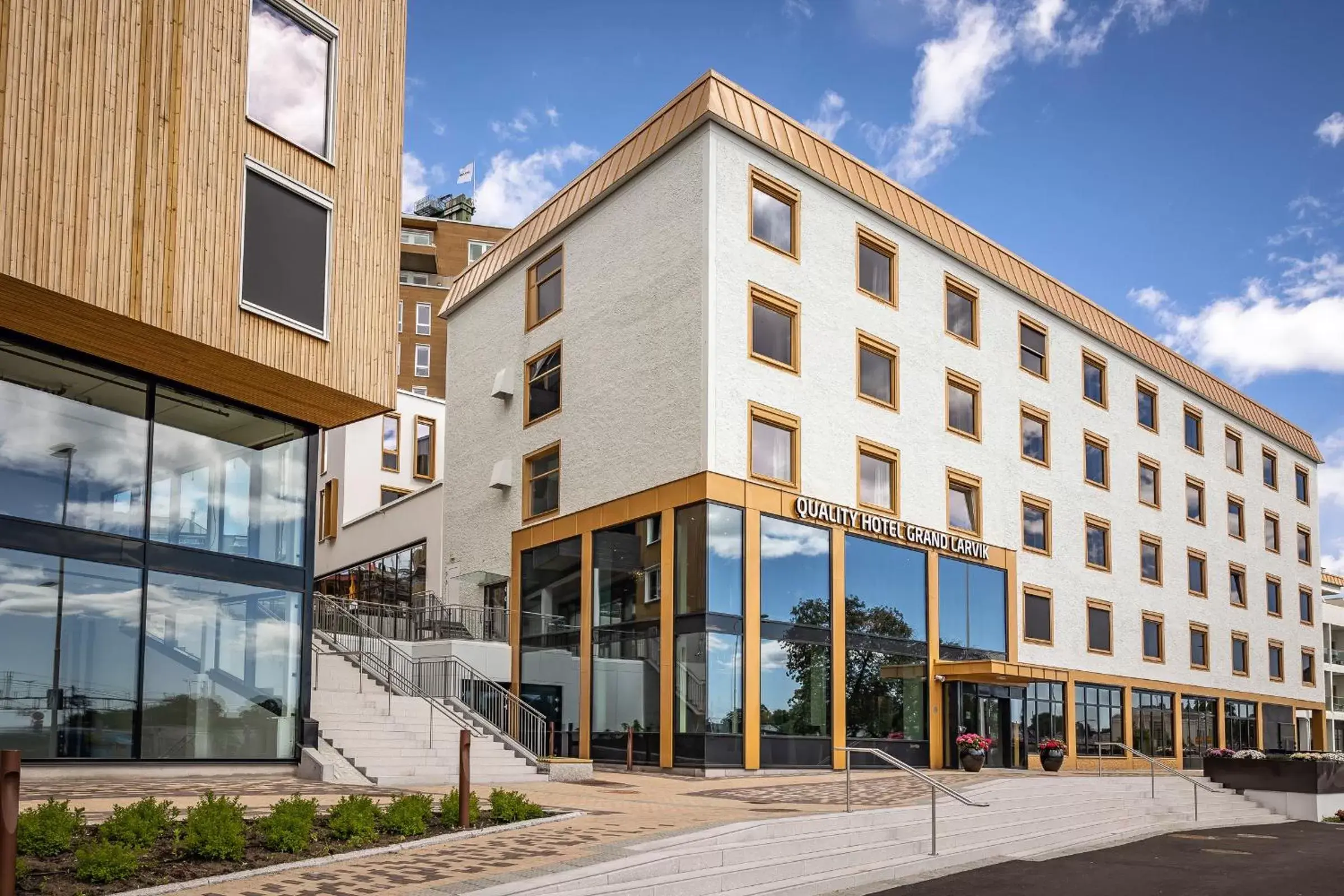 Property Building in Quality Hotel Grand Larvik