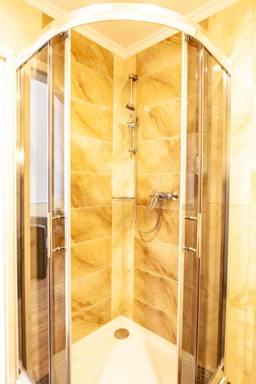 Shower in Hotel Silesia