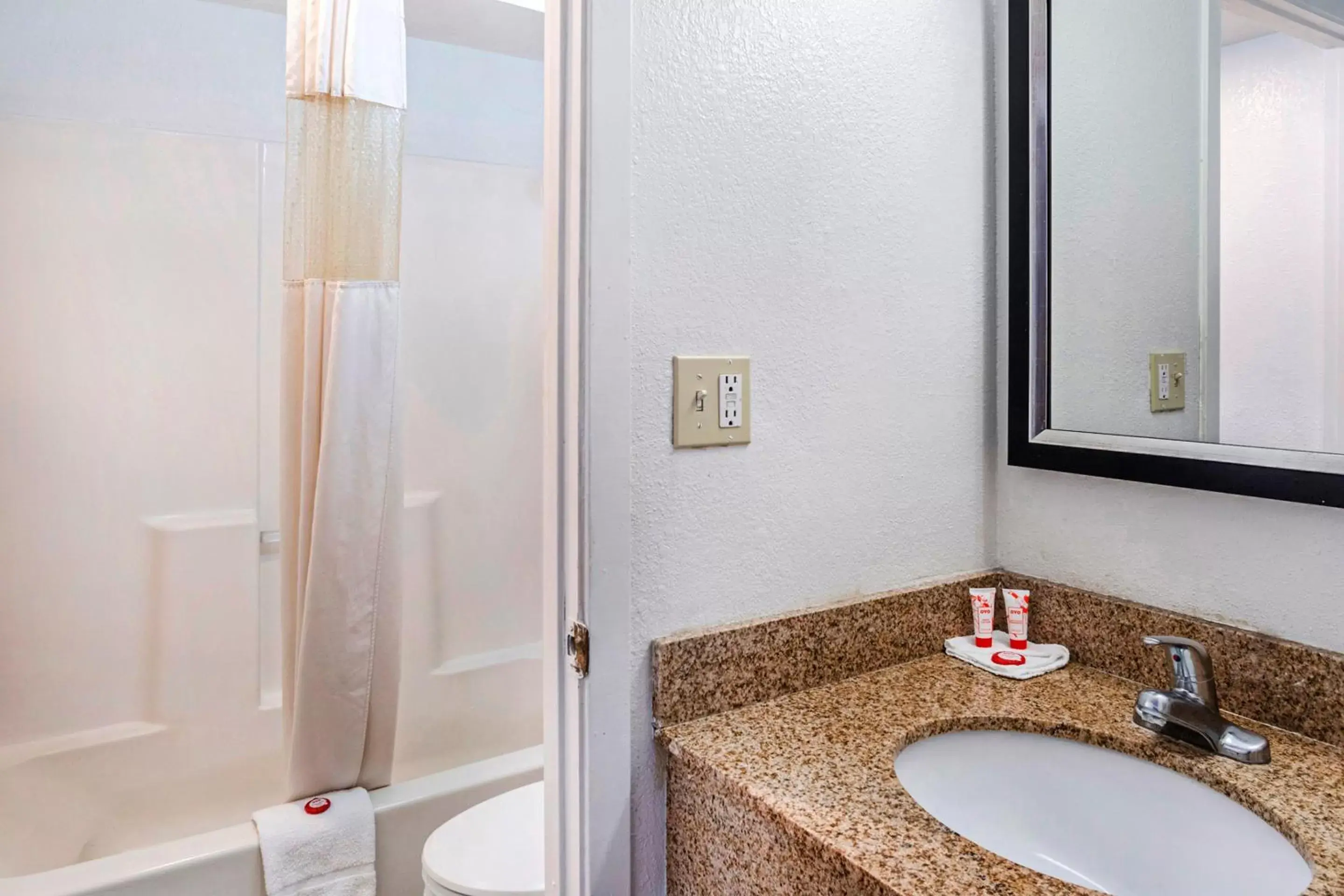 Bathroom in OYO Townhouse Dodge City KS