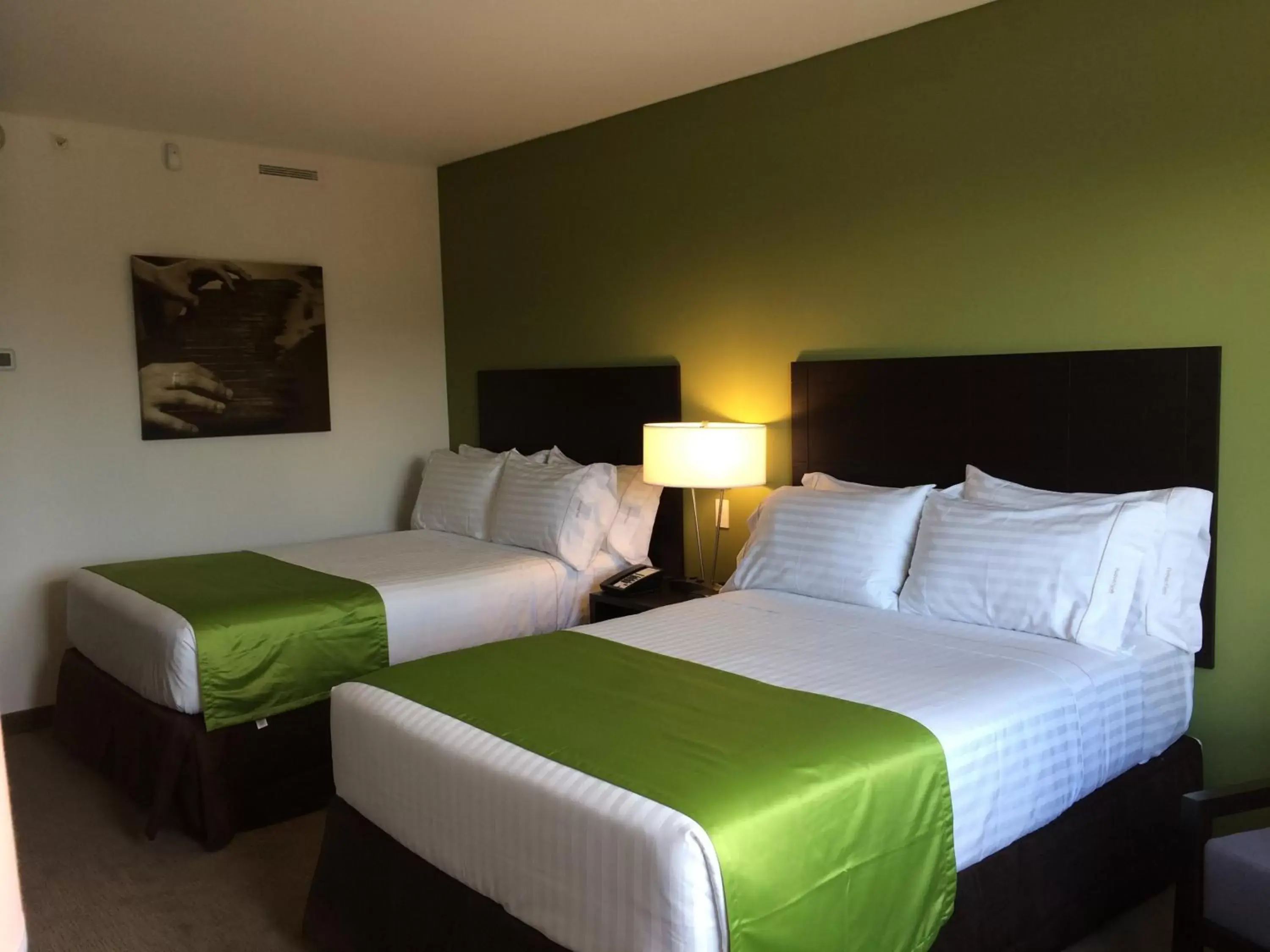 Bedroom, Bed in Holiday Inn Express Managua, an IHG Hotel