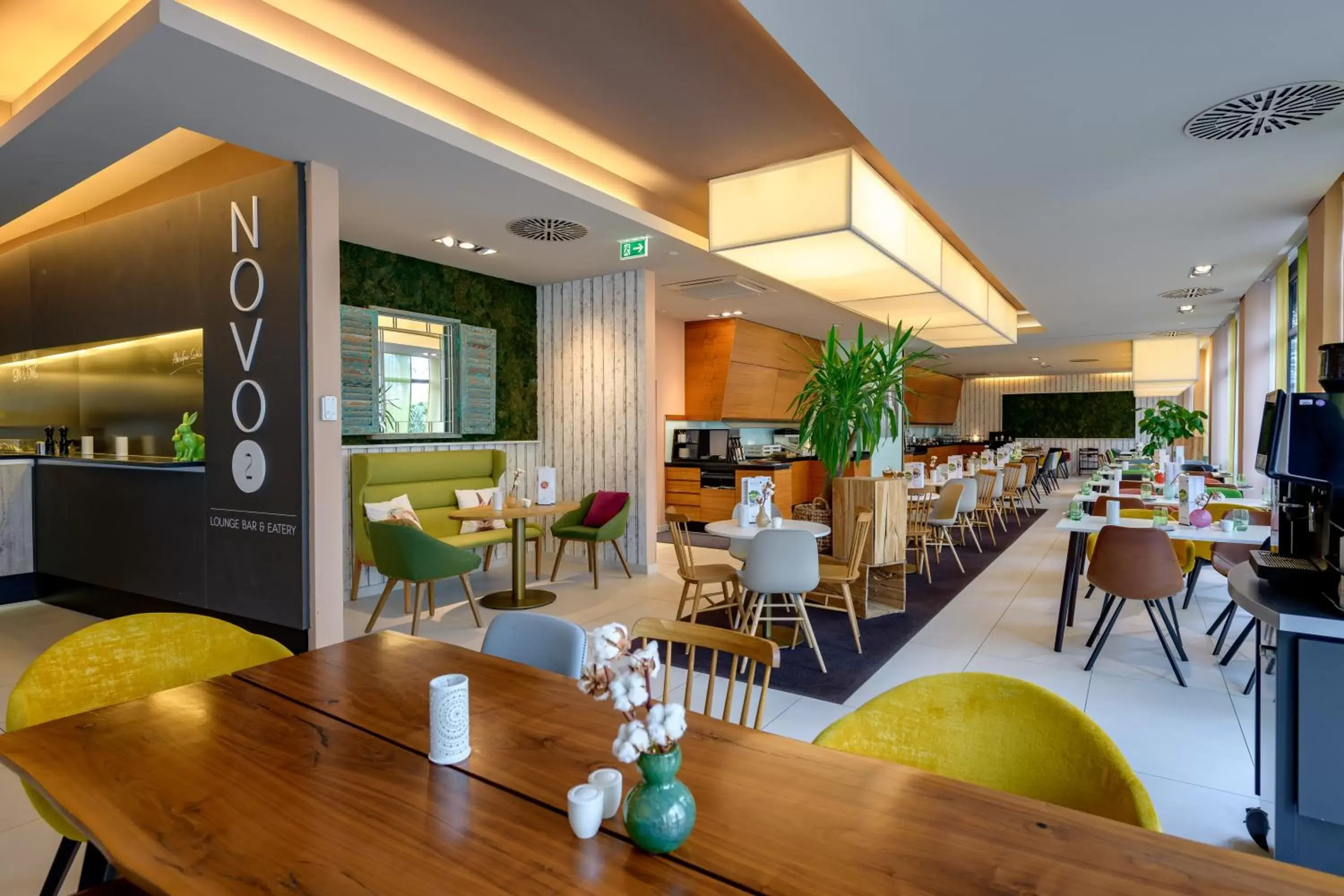 Restaurant/Places to Eat in Novotel Nurnberg AM Messezentrum