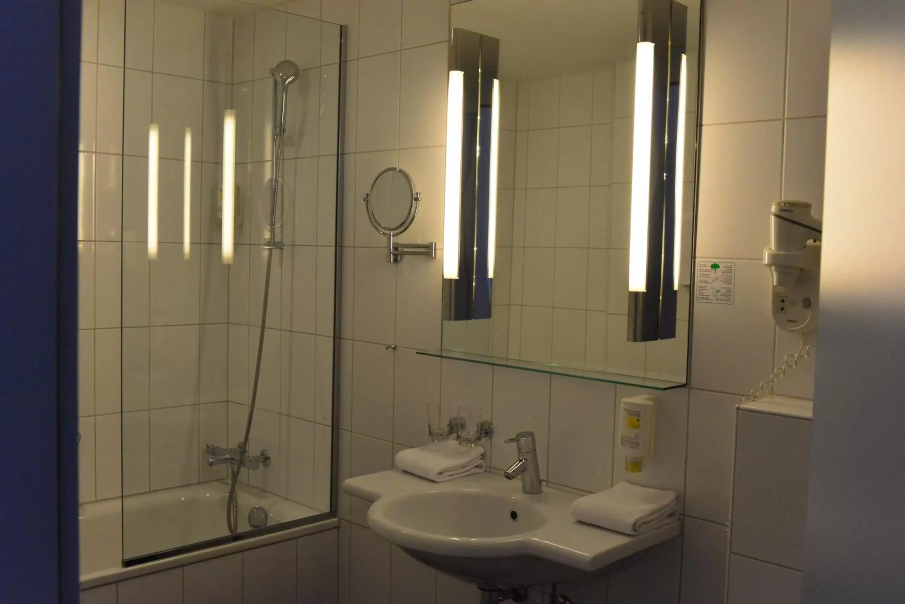 Photo of the whole room, Bathroom in Hotel & Restaurant STERNEN MURI bei Bern