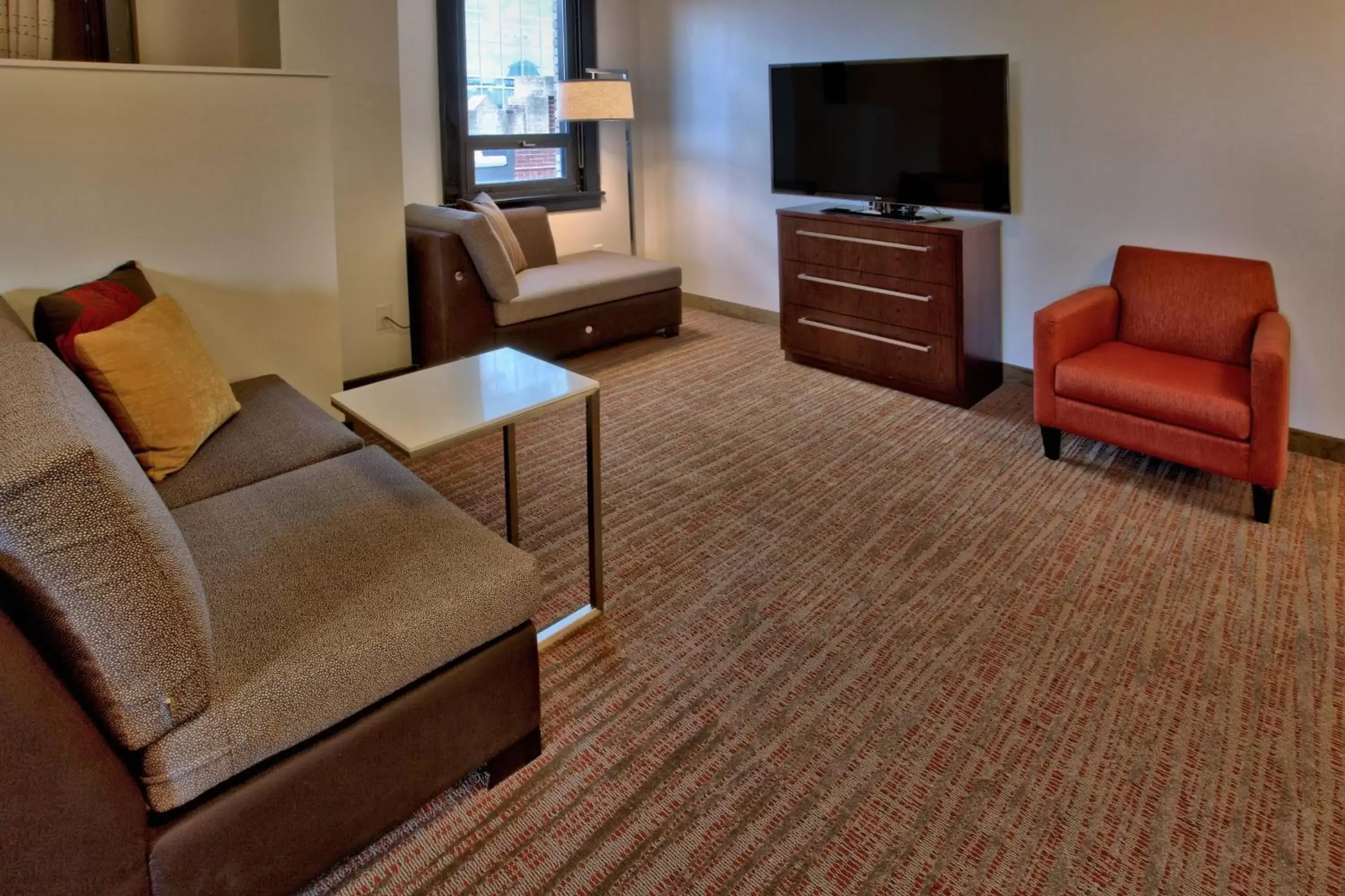 Living room, Seating Area in Residence Inn by Marriott Omaha Downtown Old Market Area