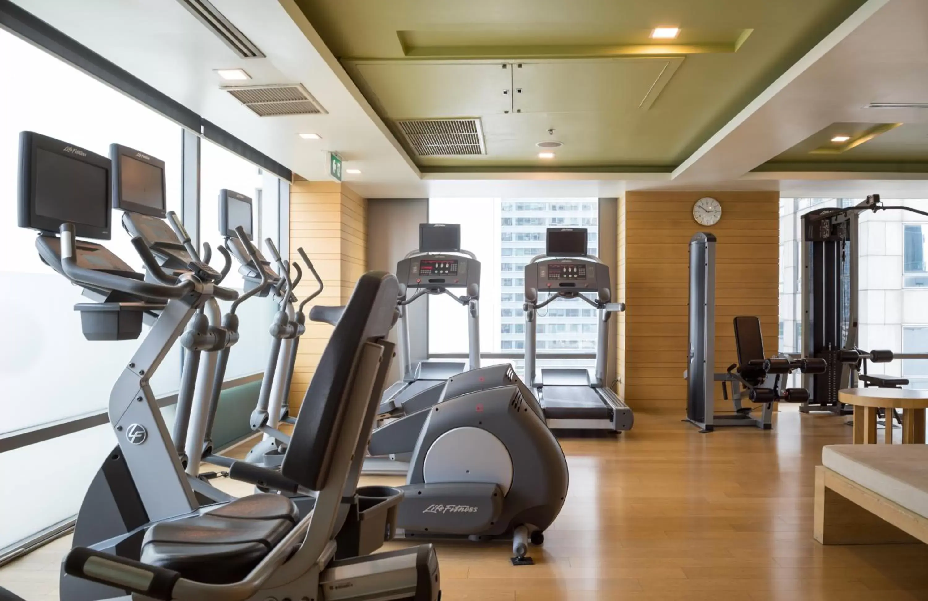 Fitness centre/facilities in Sivatel Bangkok Hotel Fitness centre/facilities in Sivatel Bangkok Hotel