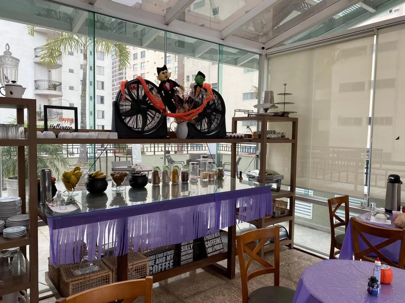 Restaurant/places to eat in Upper Hotel