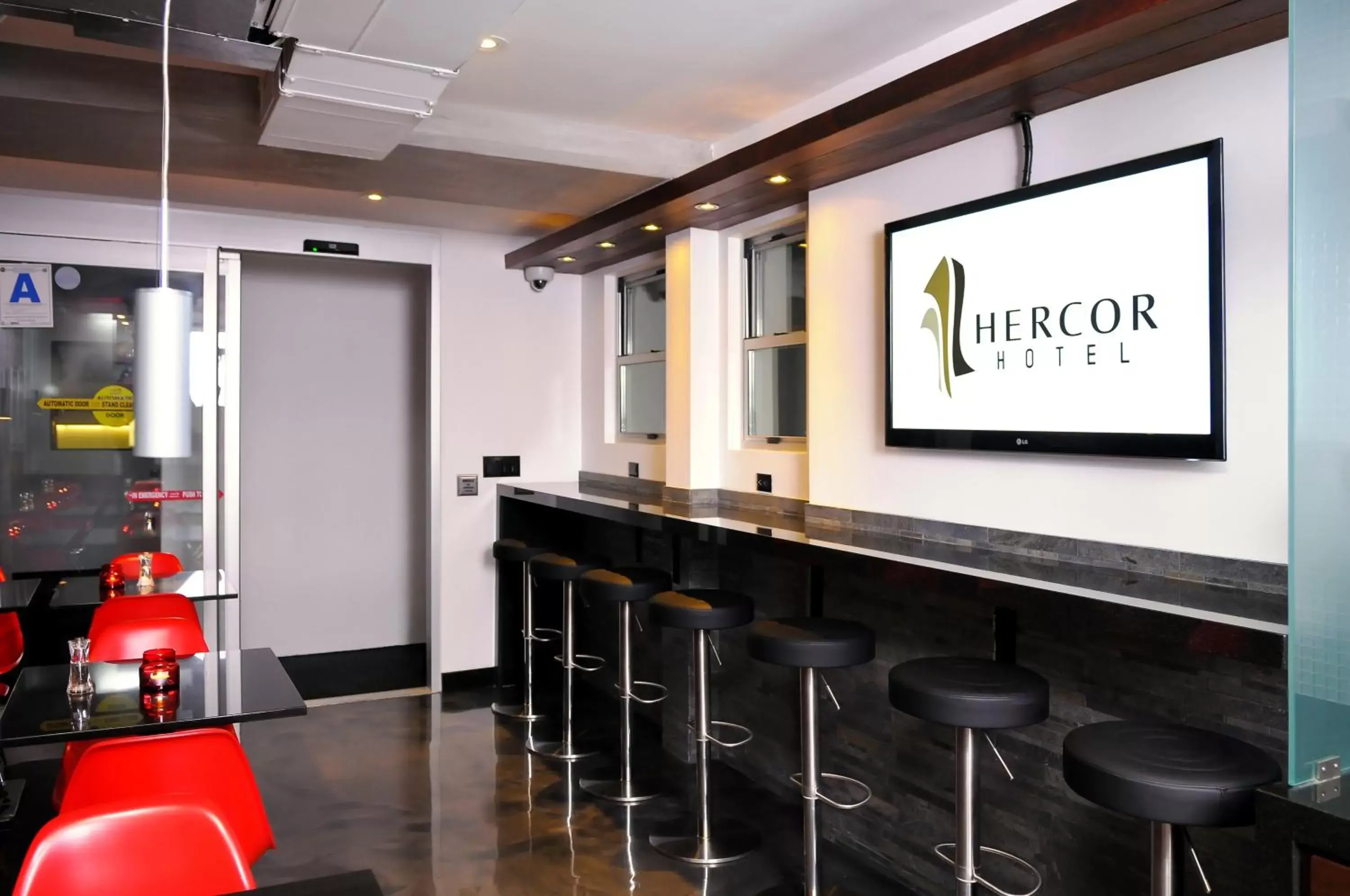 Restaurant/places to eat, Lounge/Bar in Hercor Hotel - Urban Boutique