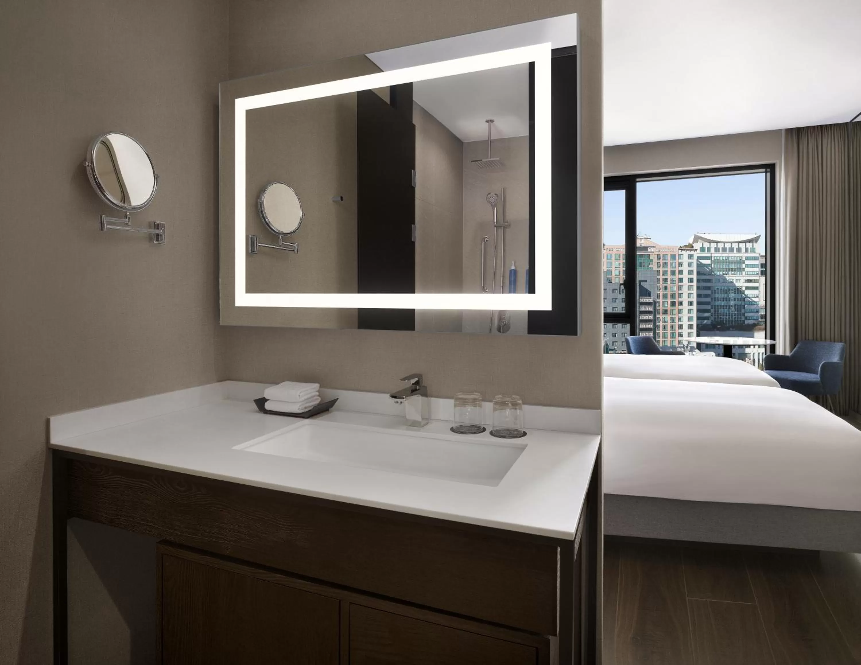 Toilet, Bed in Four Points by Sheraton Suwon