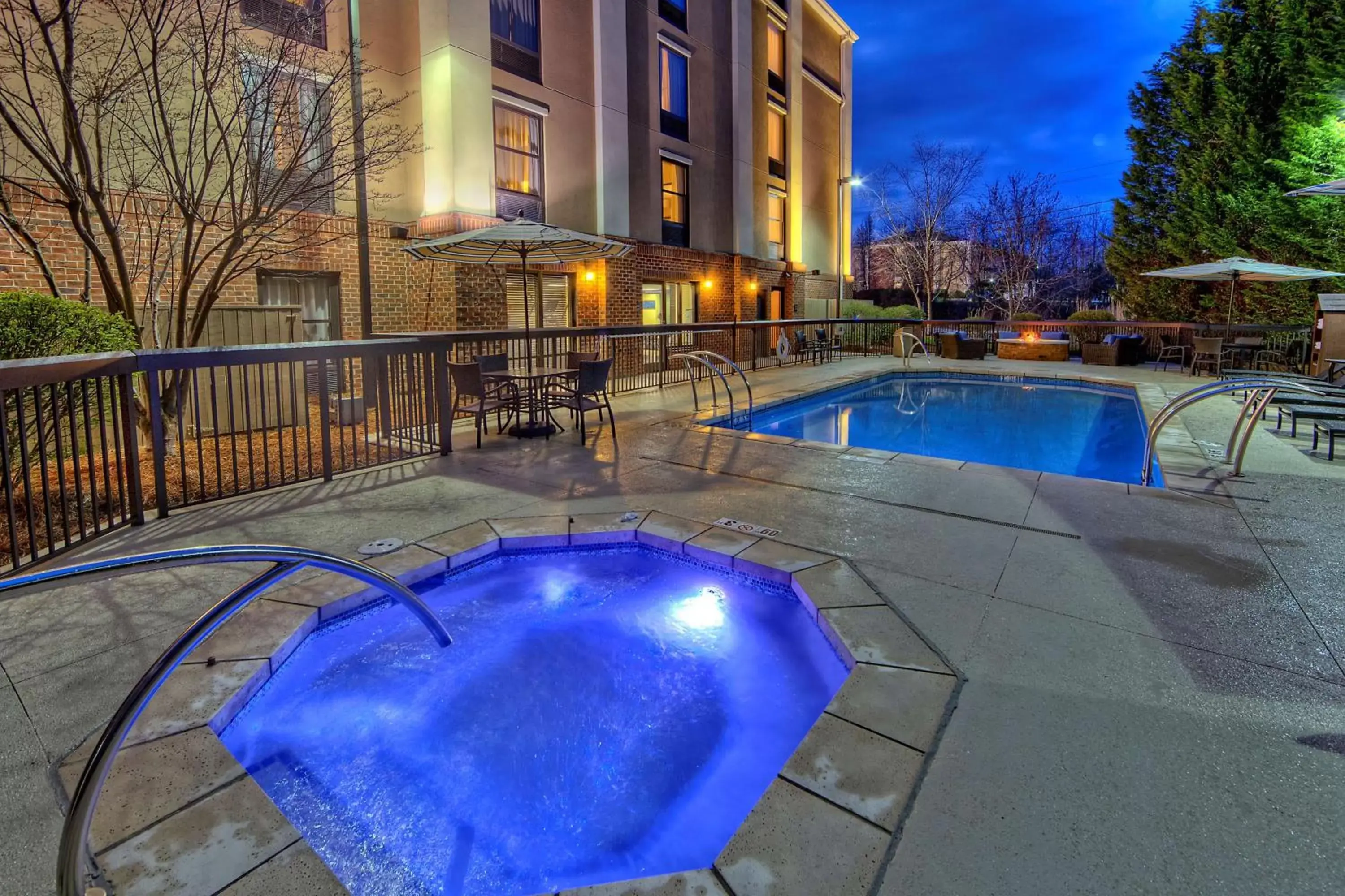 Pool view, Swimming Pool in Hampton Inn and Suites Asheville Airport