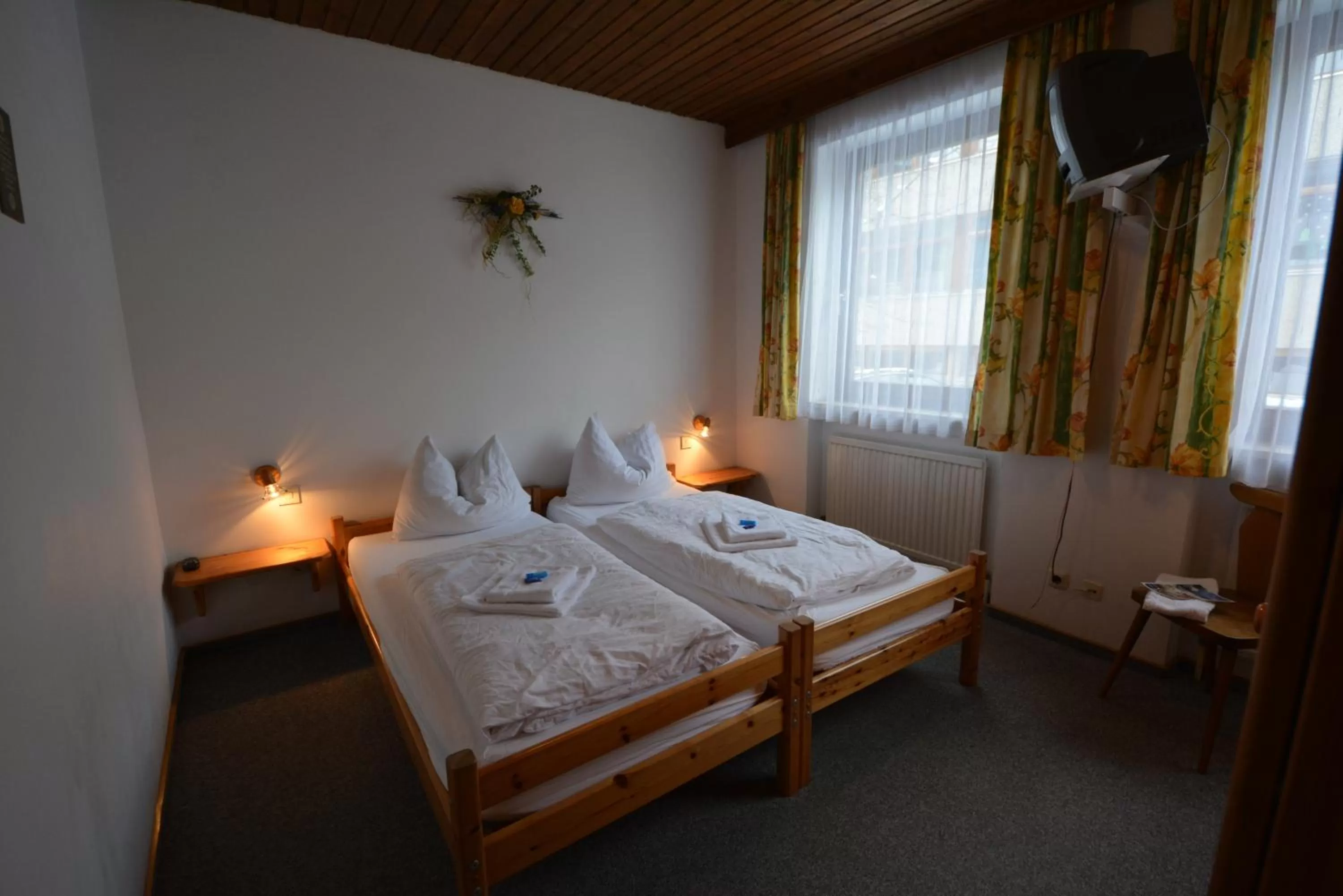 Bedroom, Bed in Haus Alpina by Châtel Reizen