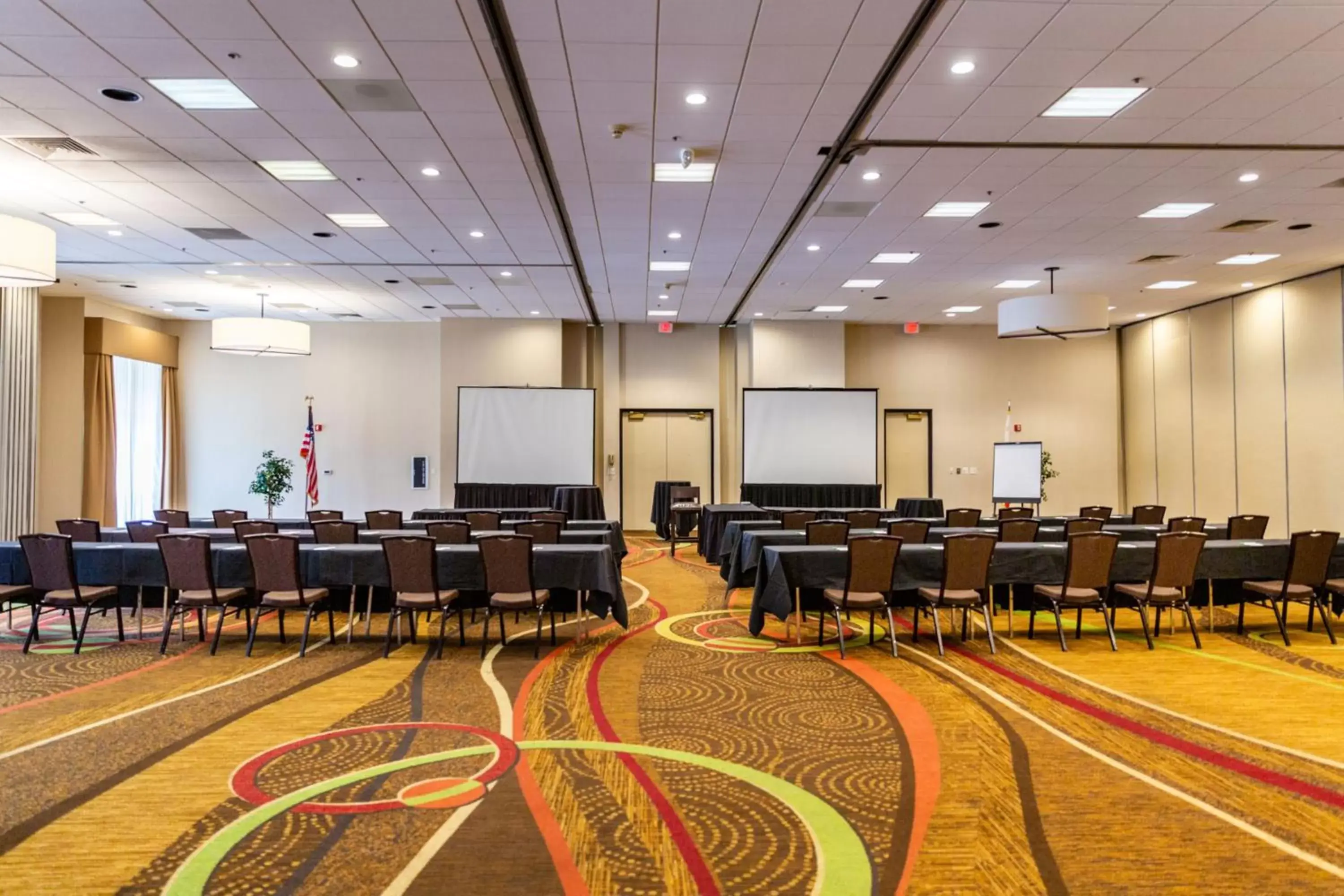 Meeting/conference room in Holiday Inn San Jose-Silicon Valley, an IHG Hotel