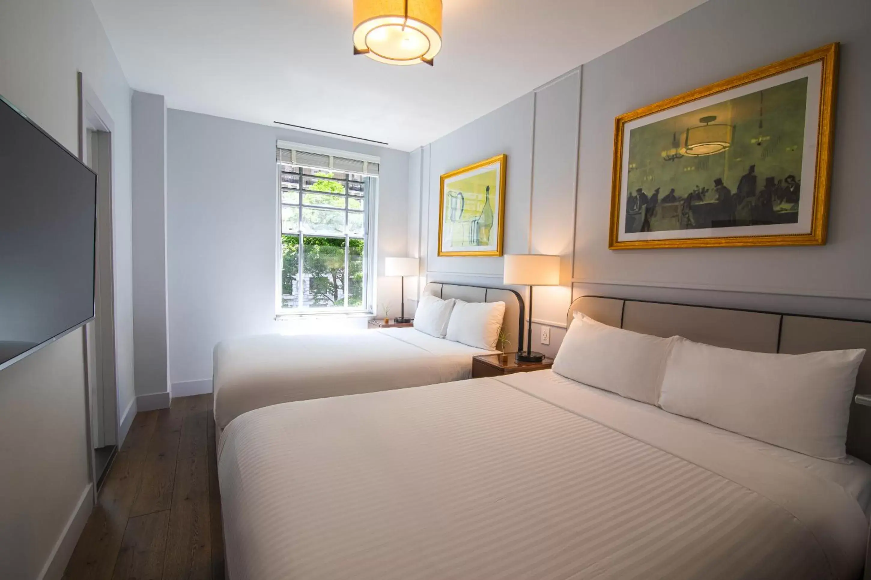 Deluxe 2 Queen Beds Accessible in Hotel Belleclaire Central Park