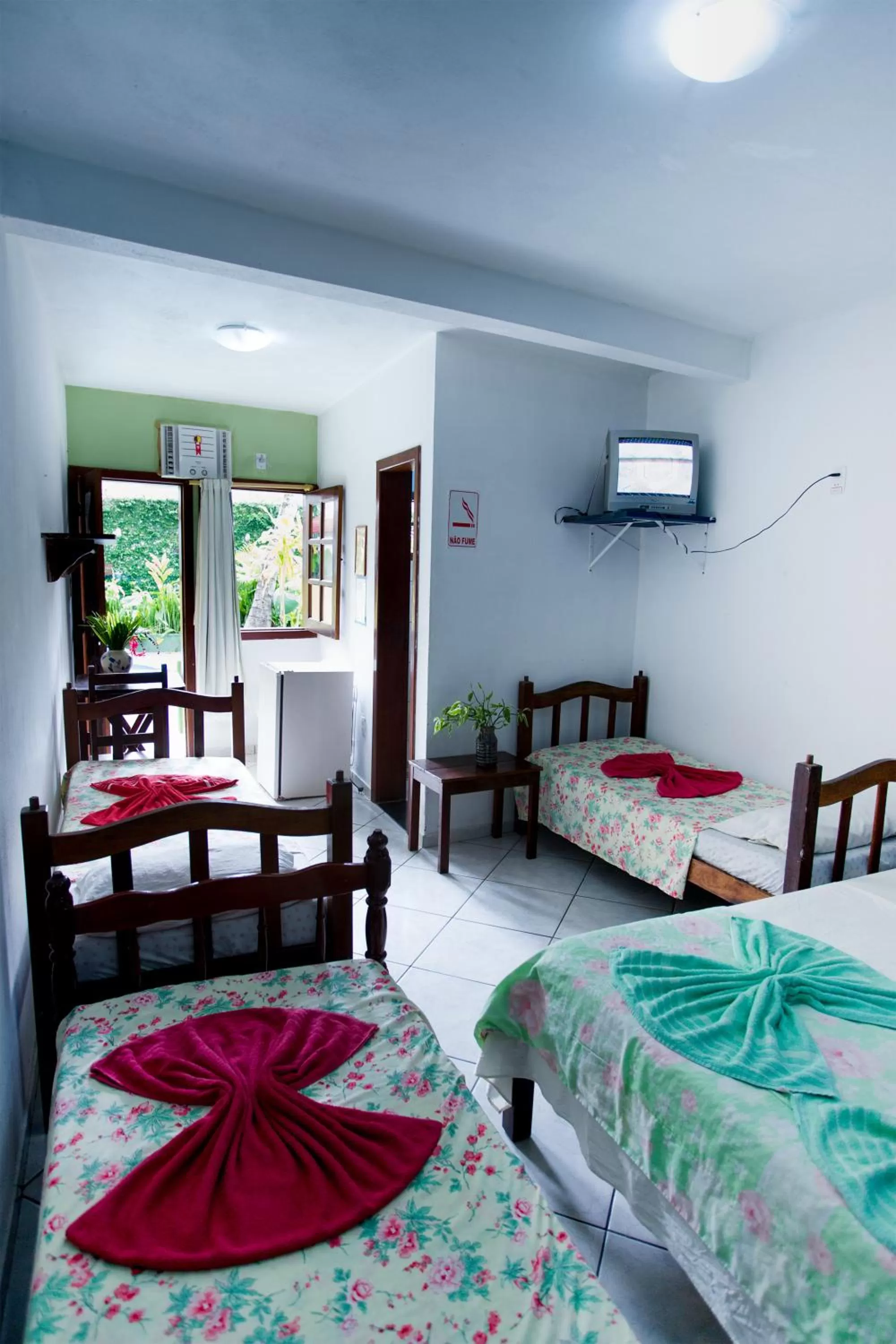 Bedroom, Bed in Hospedagem La Bilbaina