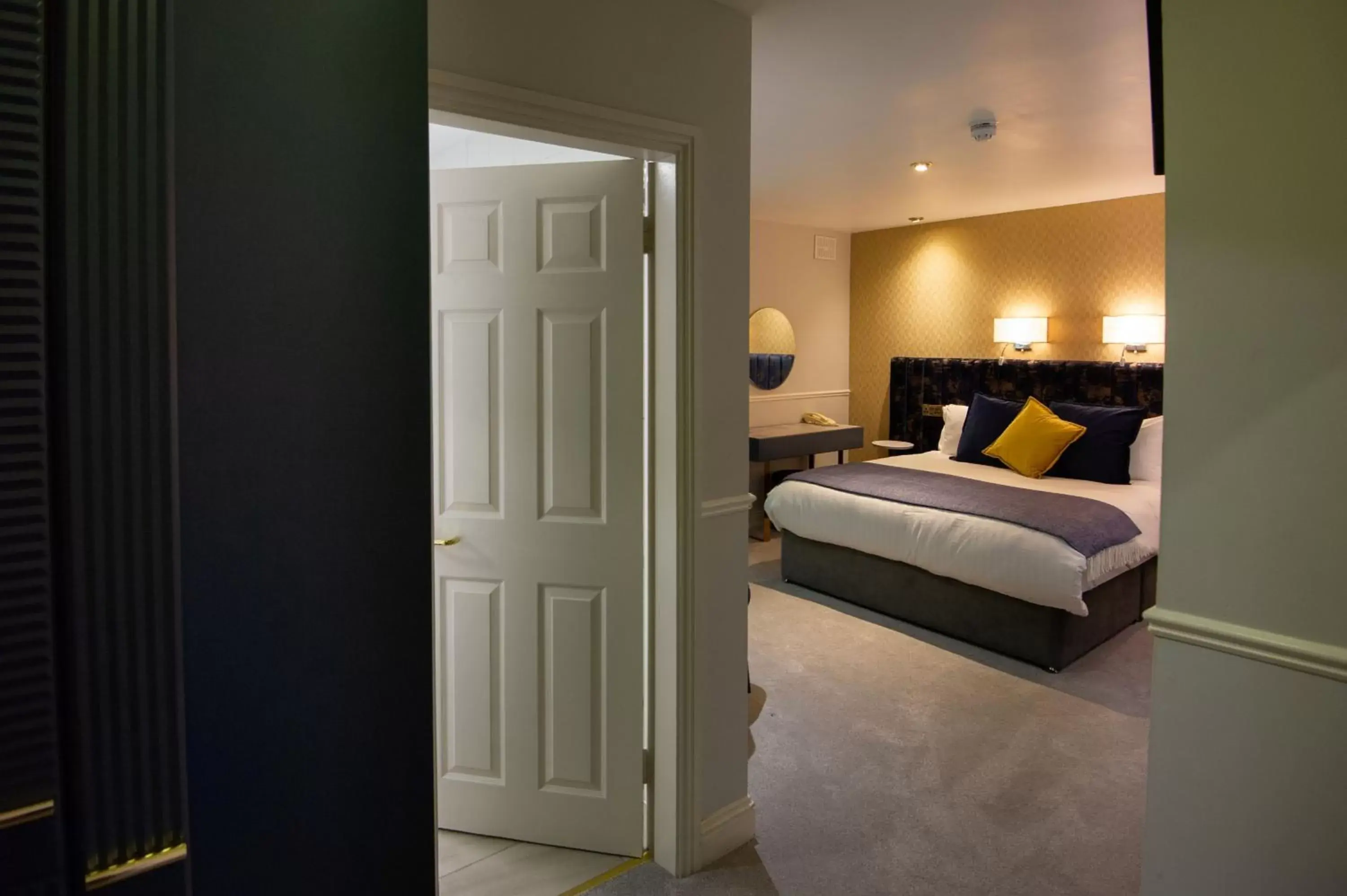 Superior Double Room in Woodenbridge Hotel