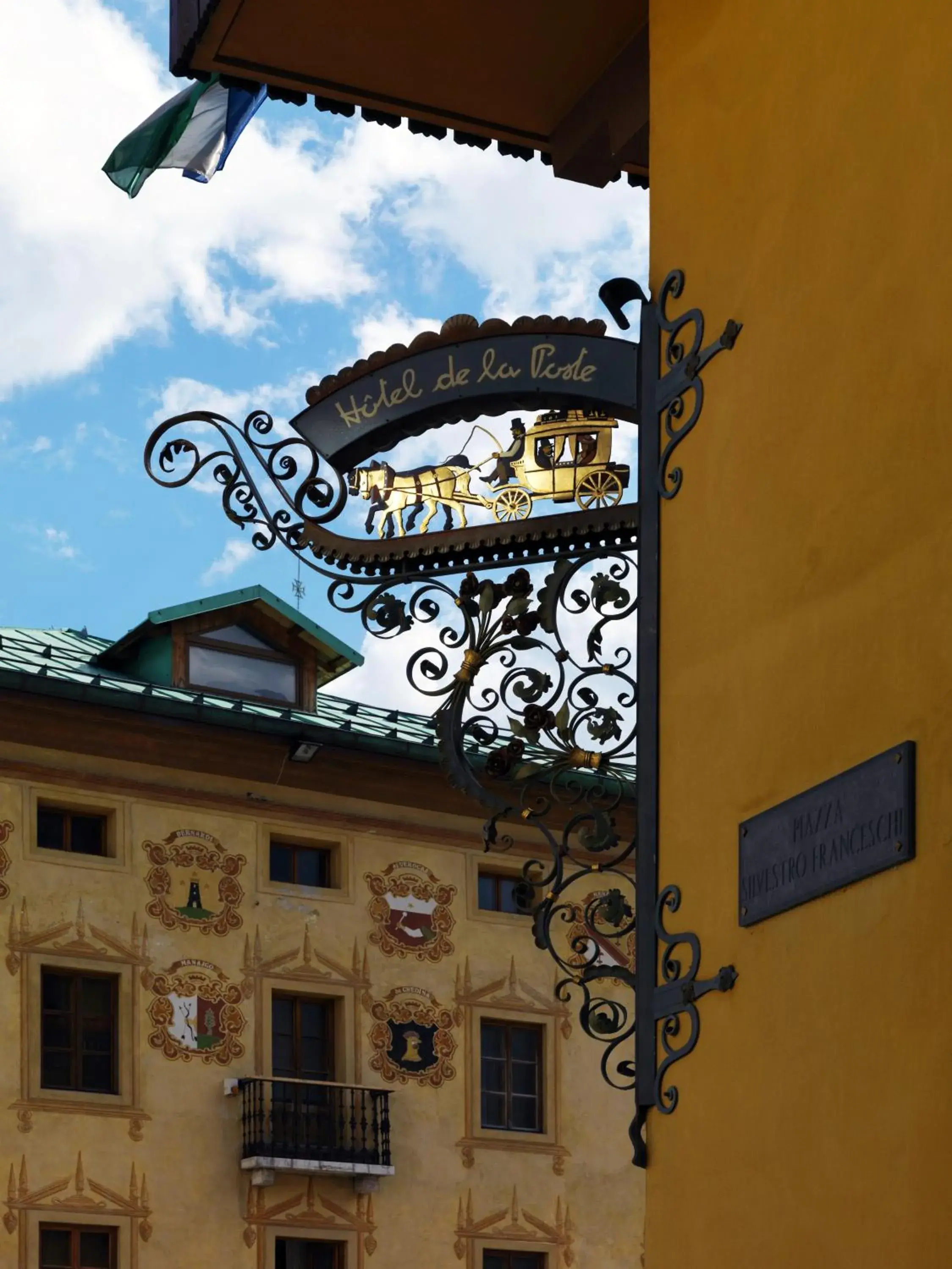 Facade/entrance, Property Building in Hotel De La Poste