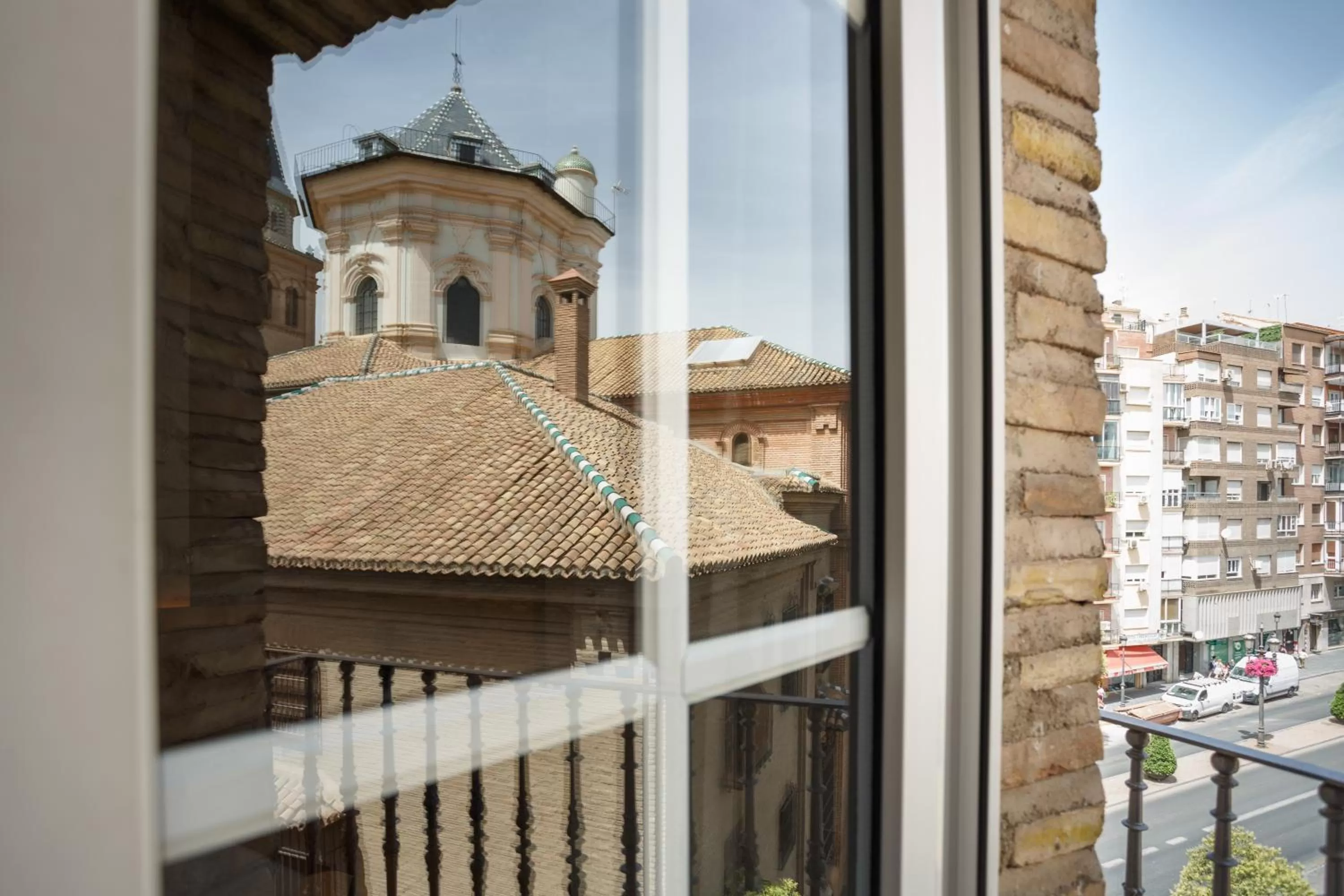 Street view in Hotel Dauro Premier