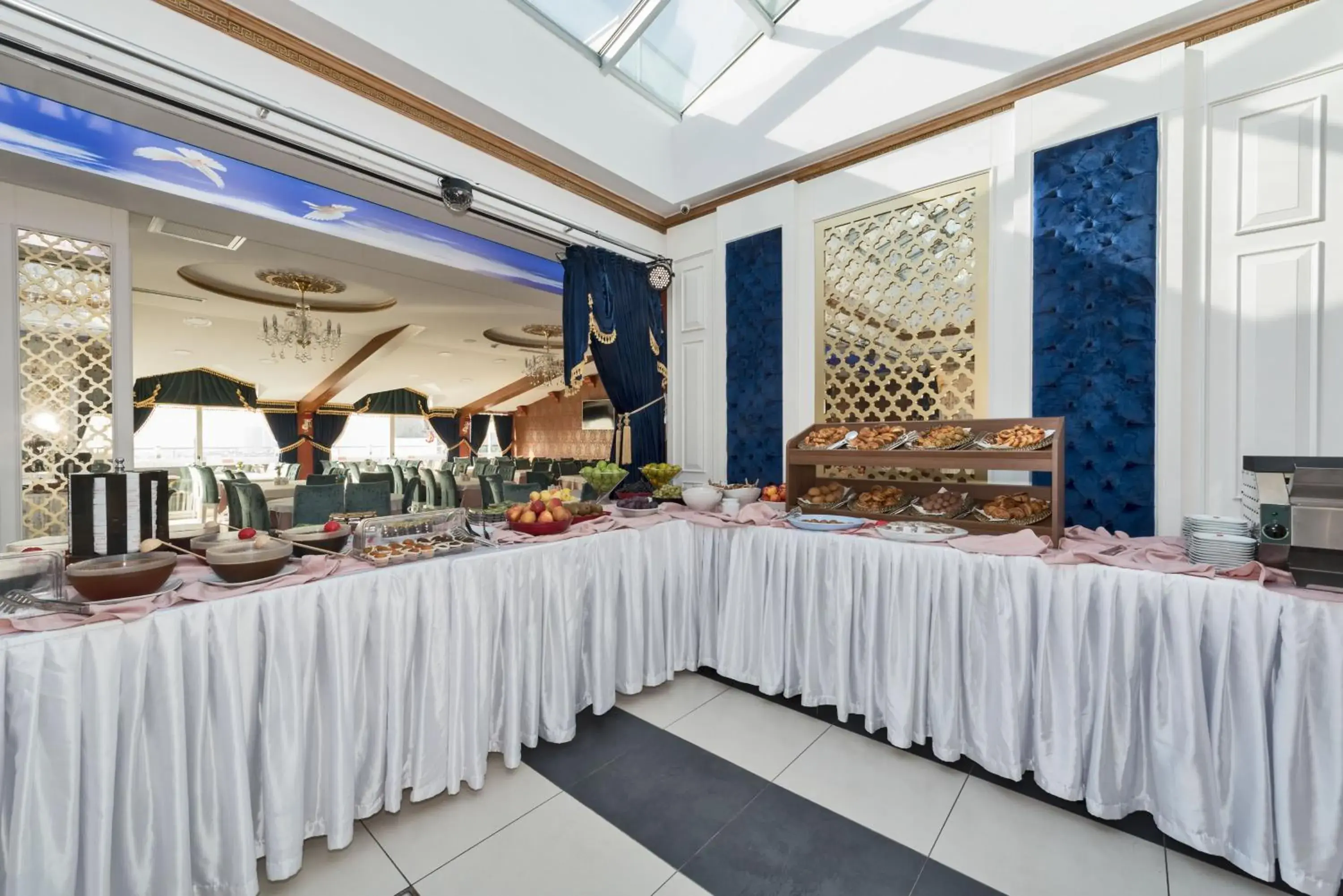 Buffet breakfast, Restaurant/Places to Eat in Marnas Hotels