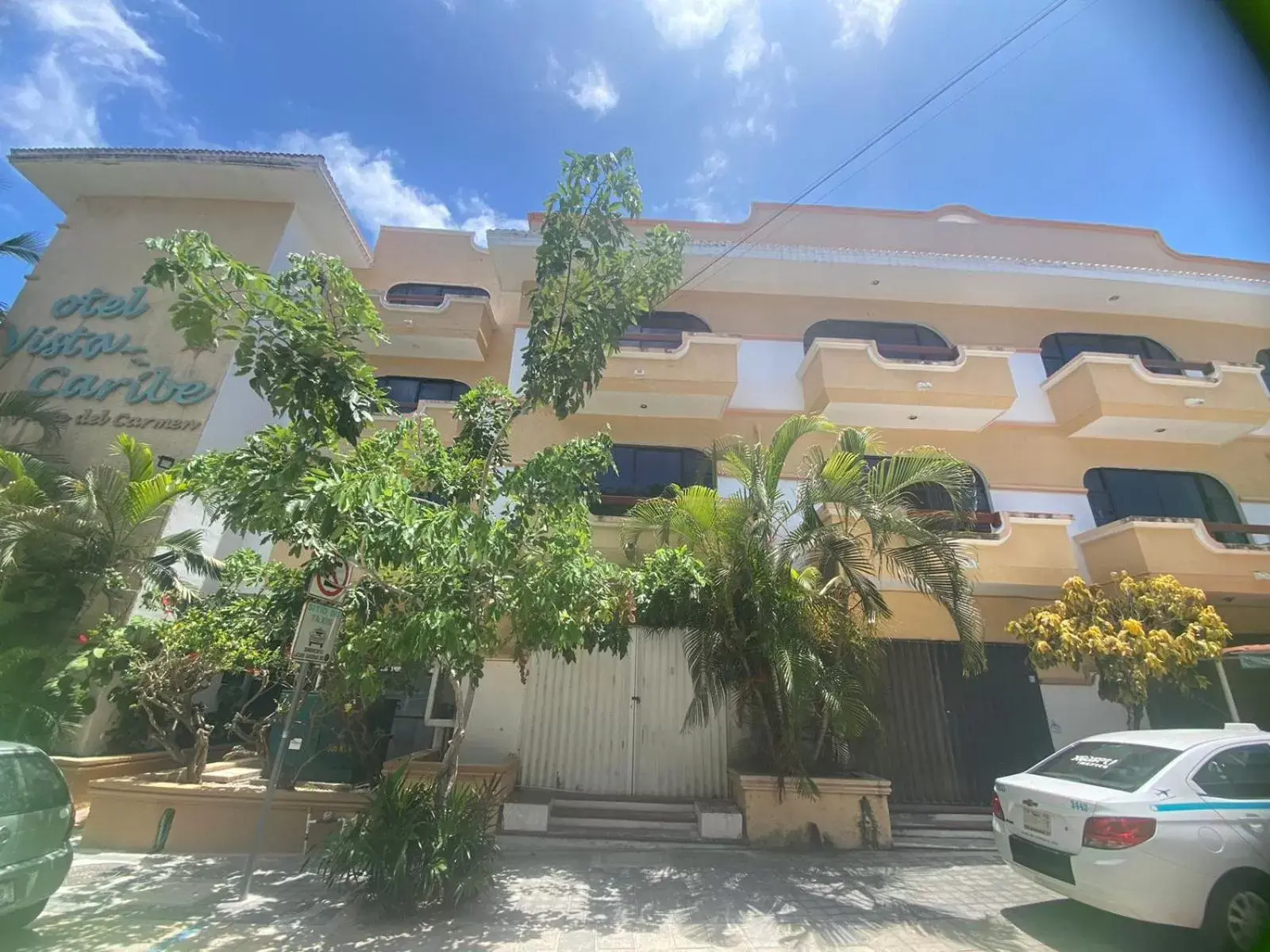 Property Building in Vista Caribe