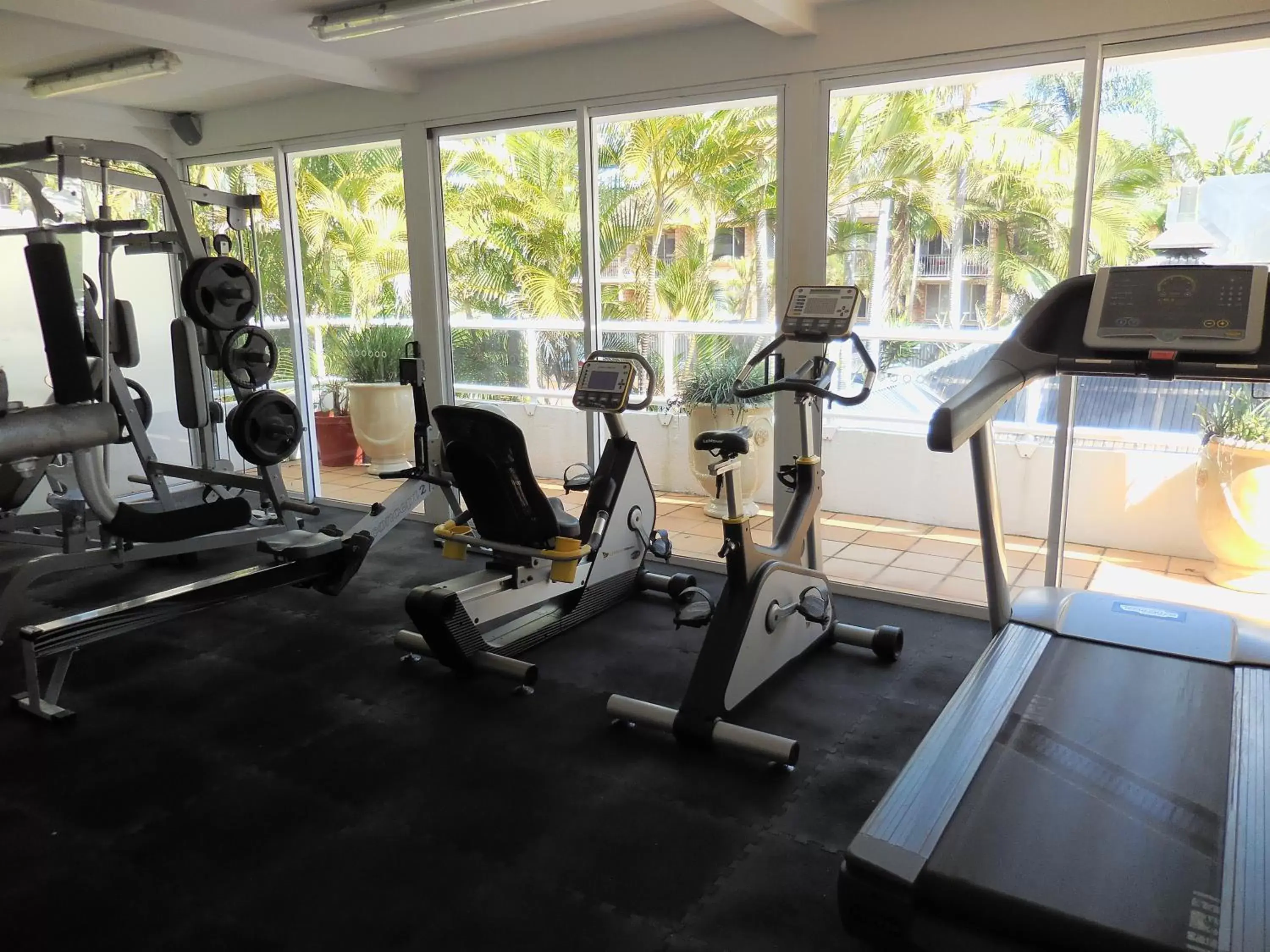 Day, Fitness Center/Facilities in Surfers Century Oceanside Apartments