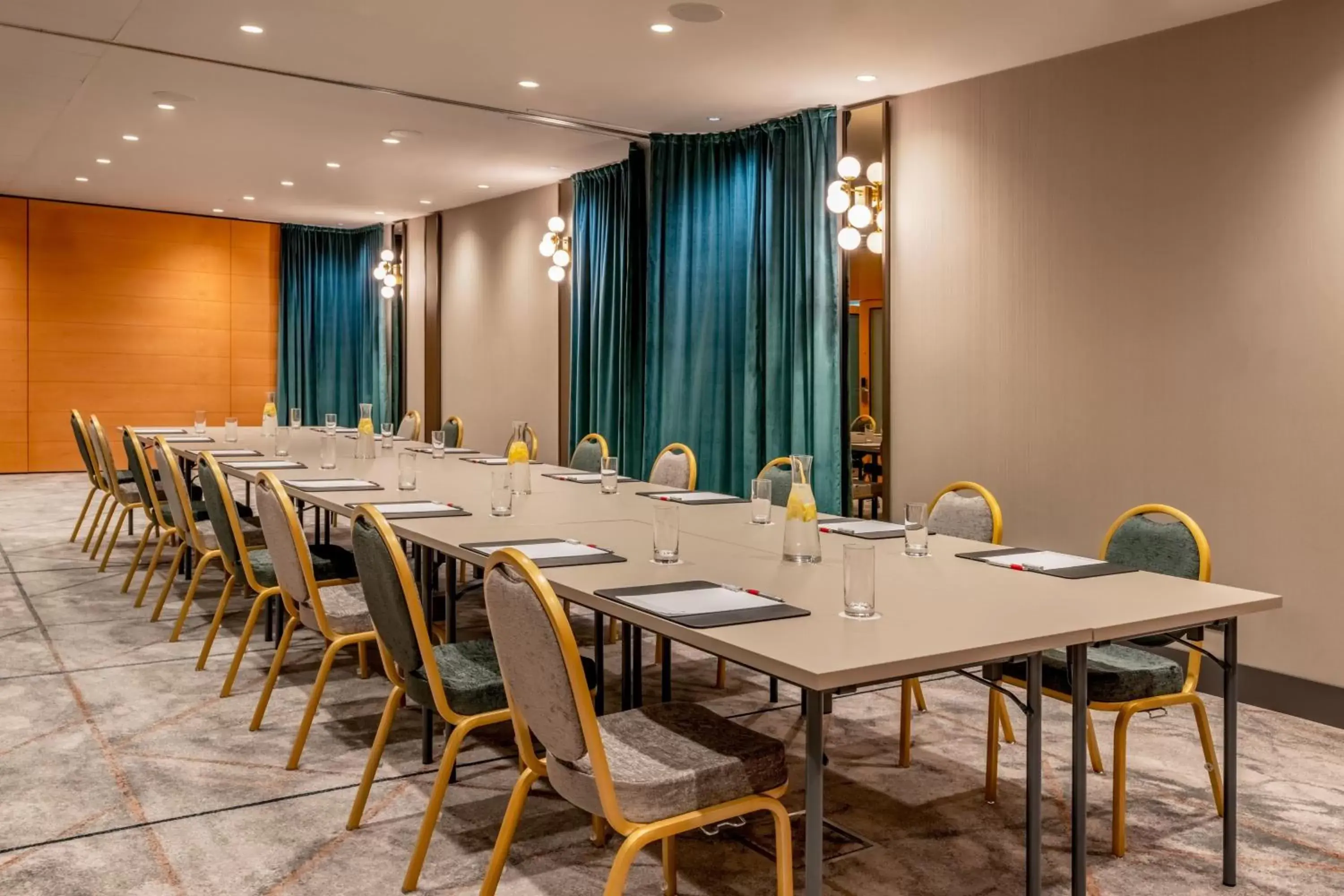Meeting/conference room in Vienna Marriott Hotel