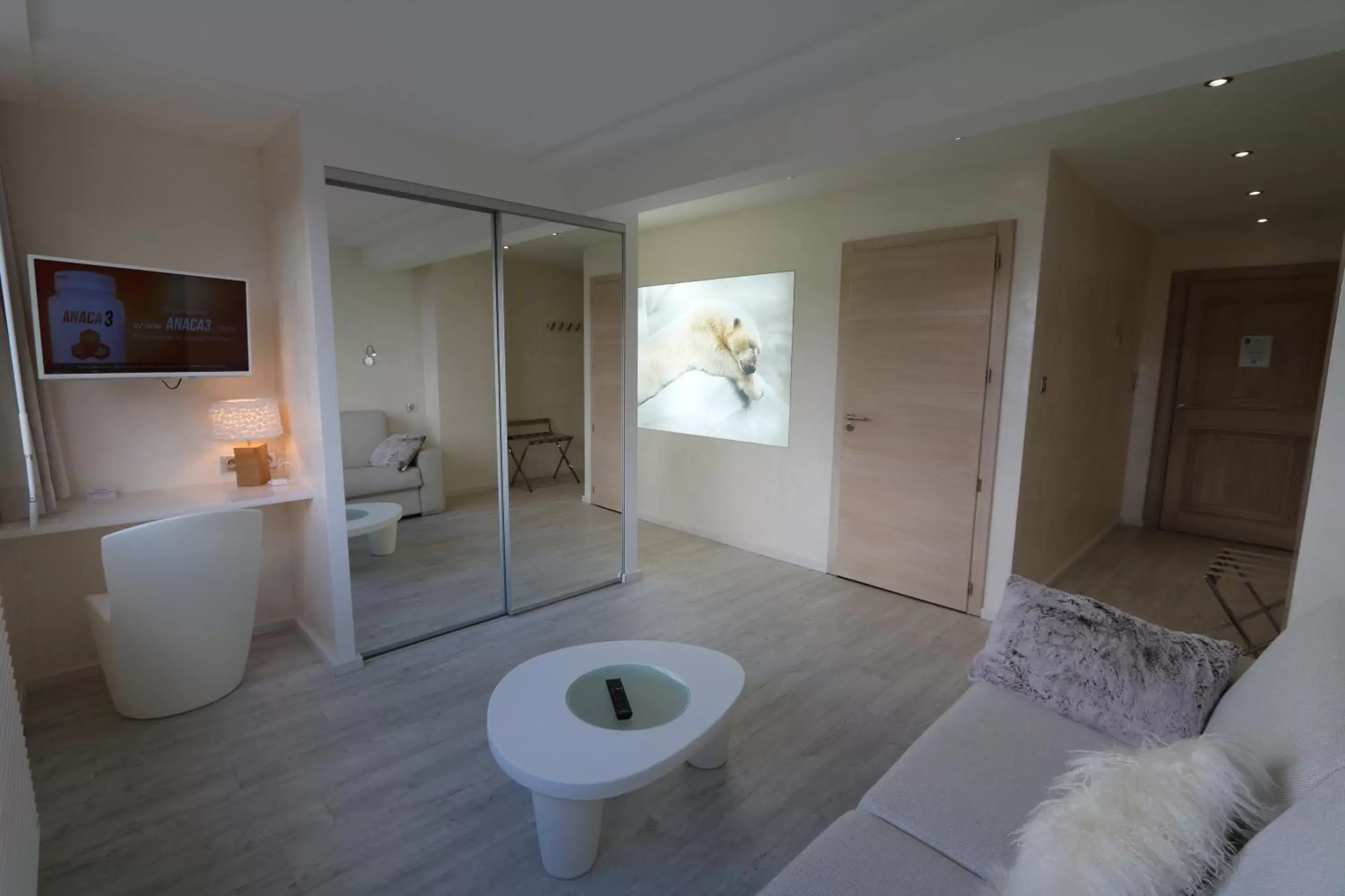 Seating area, Bathroom in Les Loges Du Parc