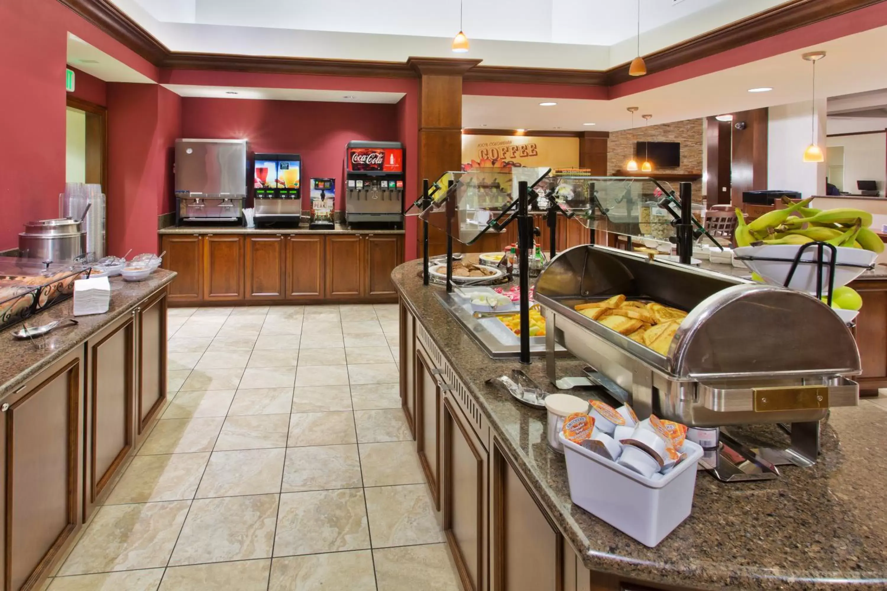 Breakfast, Restaurant/Places to Eat in Staybridge Suites Everett - Paine Field, an IHG Hotel