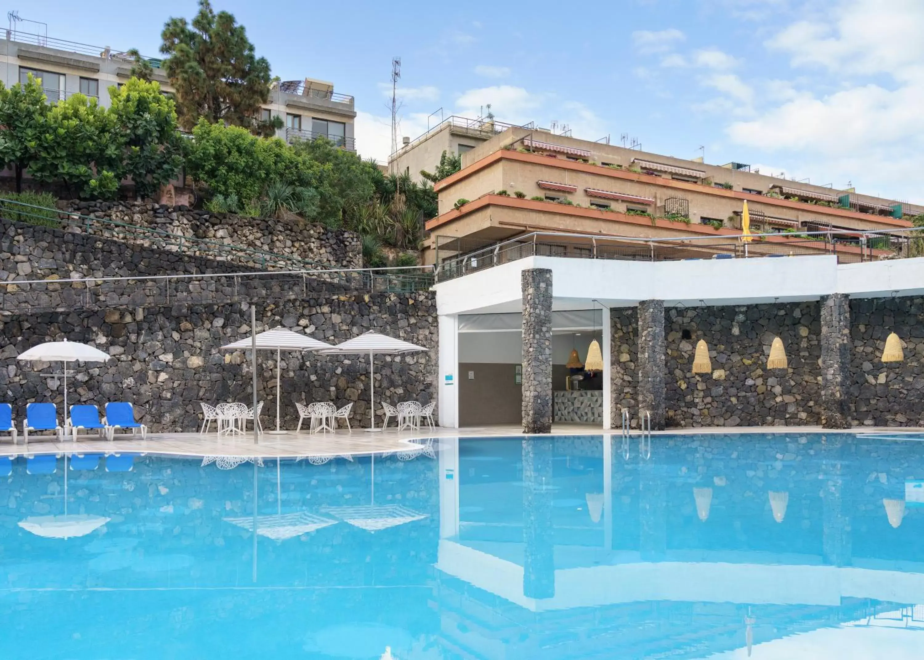 Property Building in Alua Tenerife