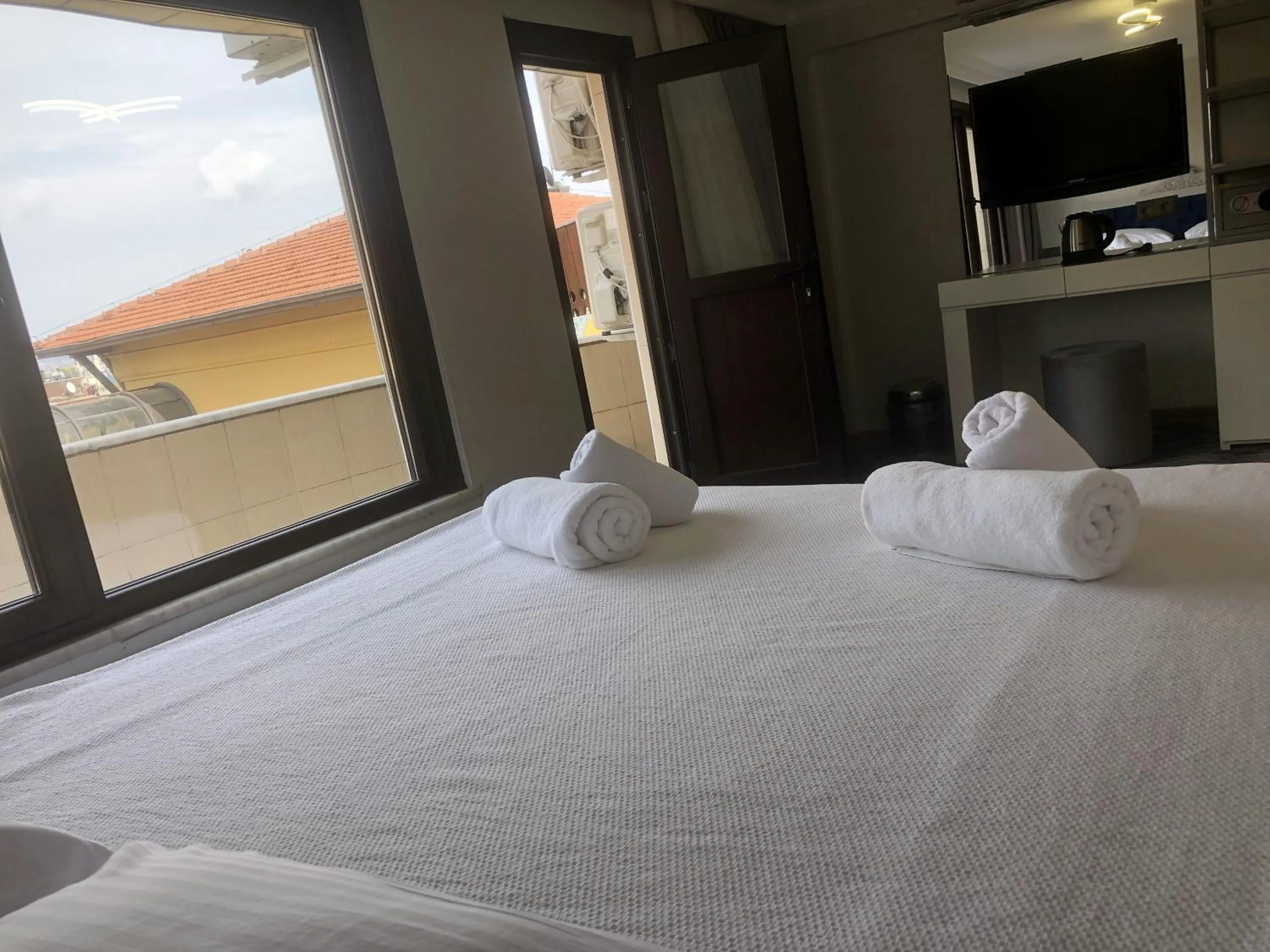 Bed in Turk Art Hotel