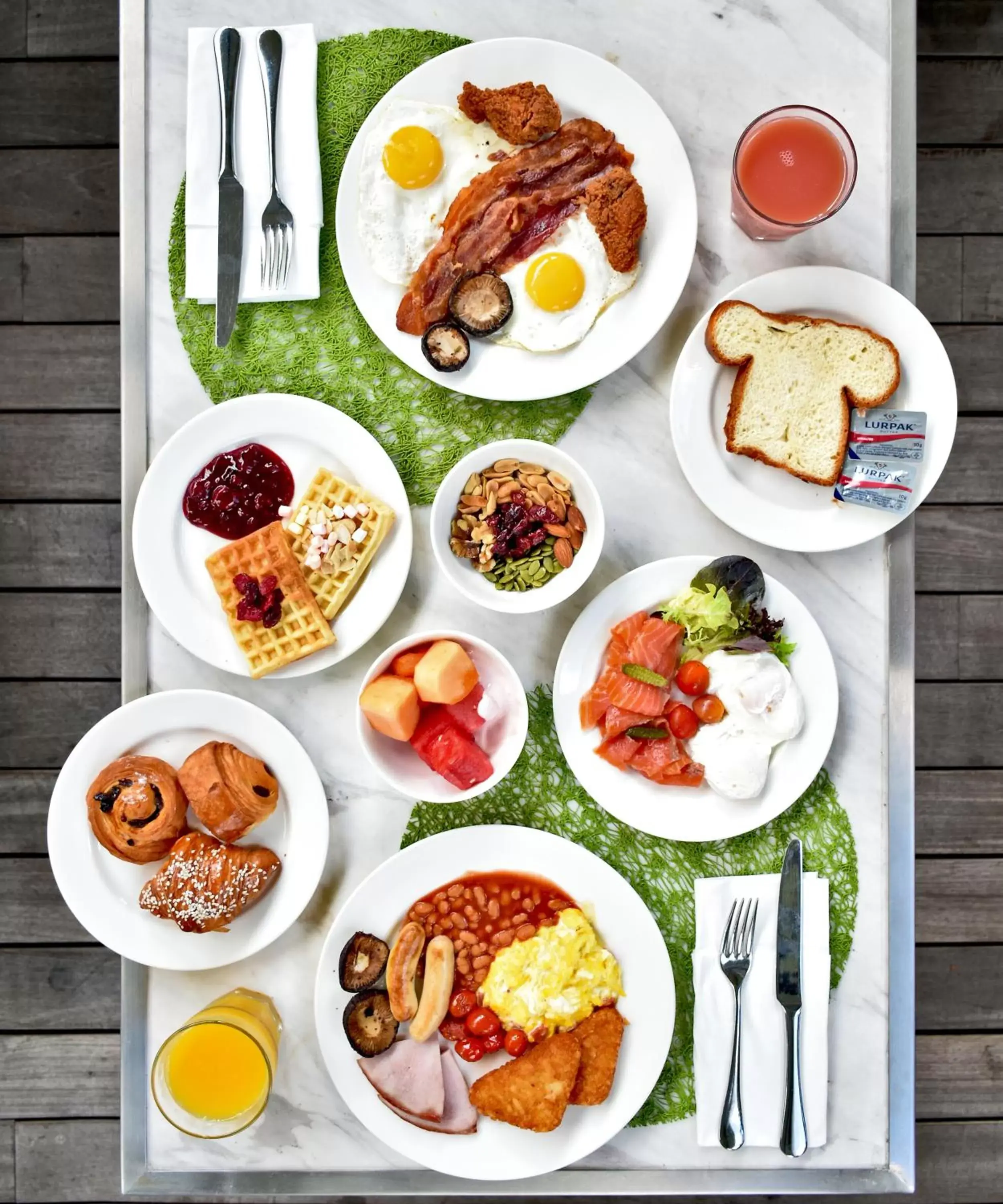 American breakfast in JEN Singapore Orchardgateway by Shangri-La