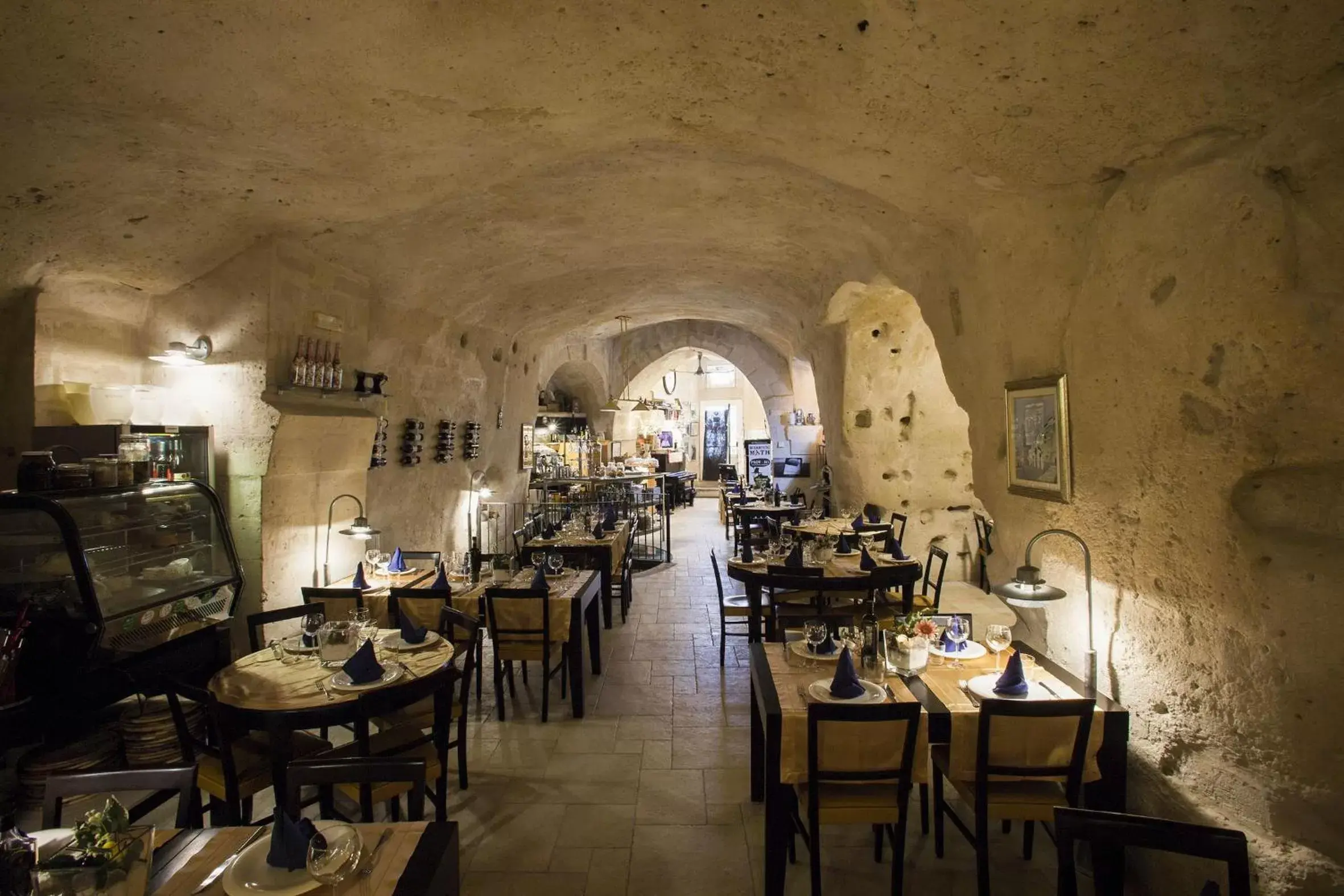 Restaurant/Places to Eat in Residence San Pietro Barisano