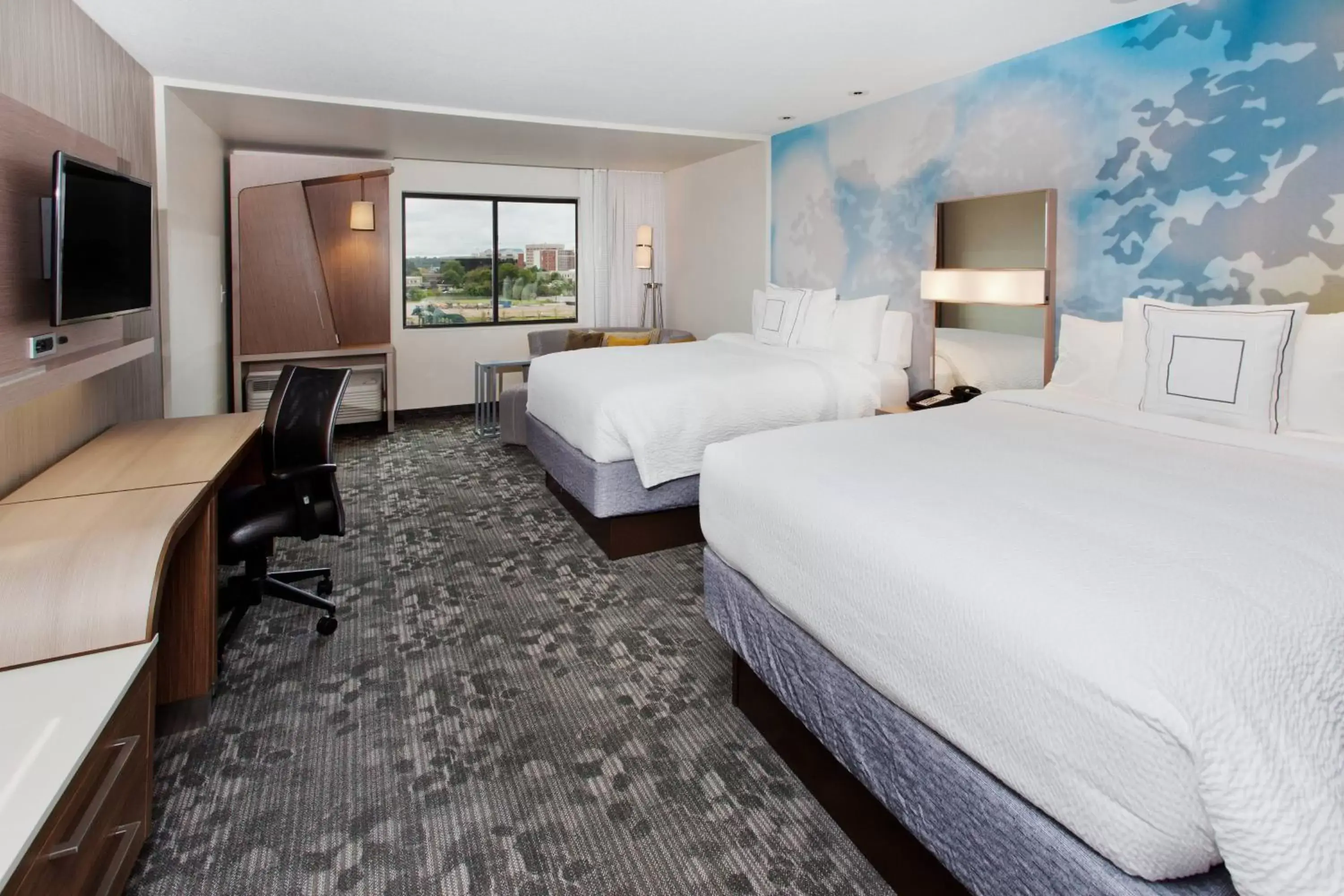 Photo of the whole room, Bed in Courtyard by Marriott Columbus Phenix City