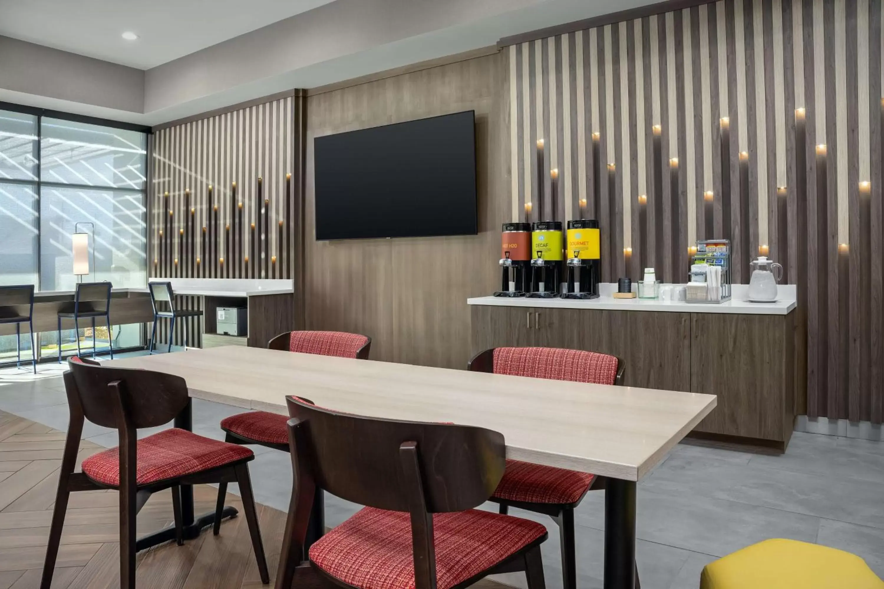 Lobby or reception in Home2 Suites By Hilton Cullman Lobby or reception in Home2 Suites By Hilton Cullman