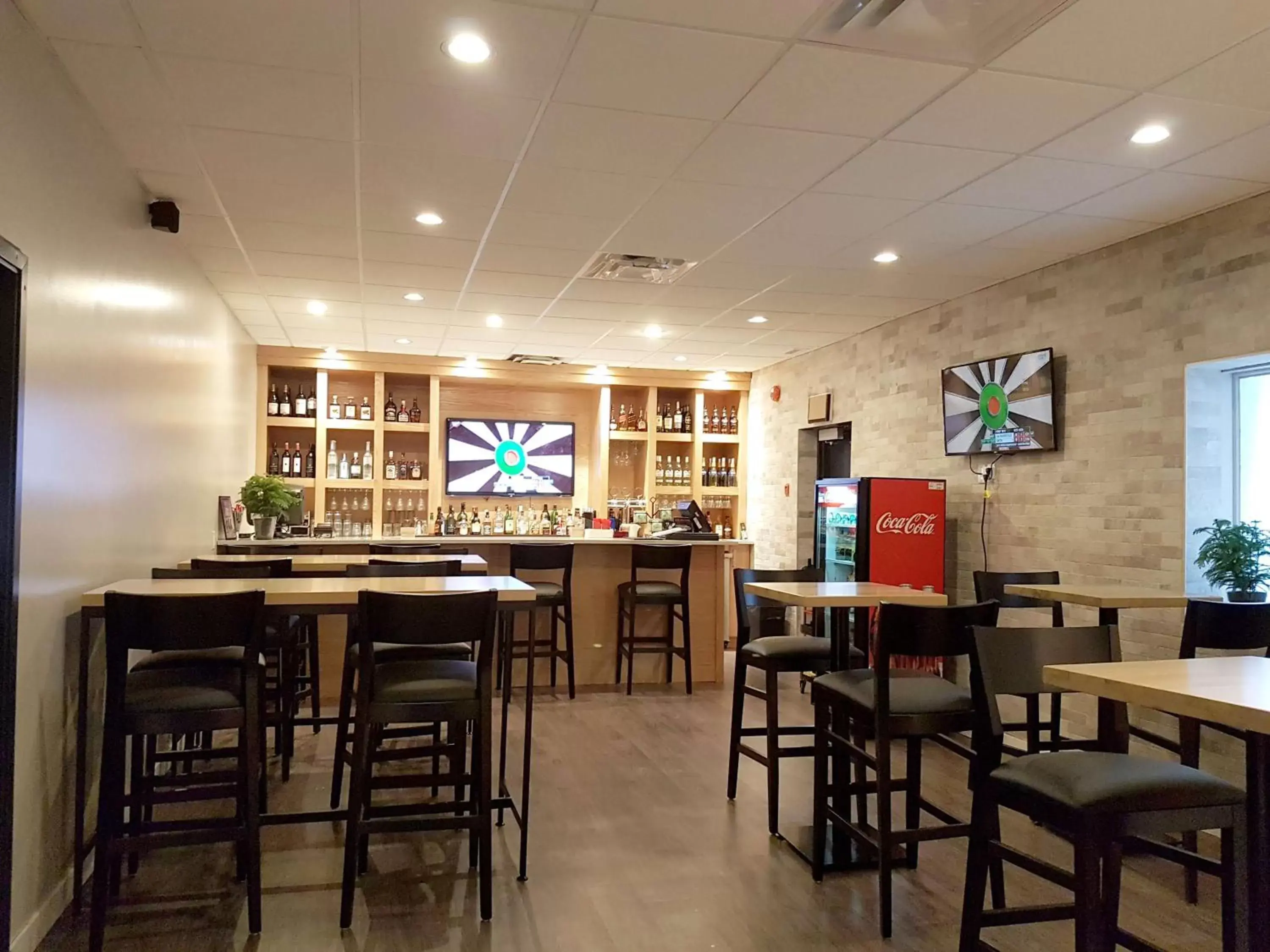 Restaurant/Places to Eat in Coast West Edmonton Hotel & Conference Centre